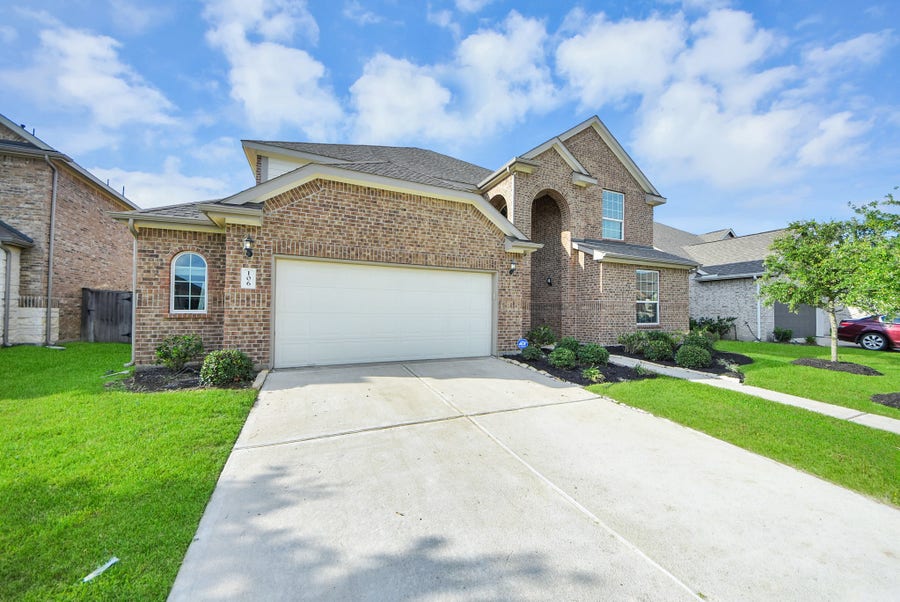 Property photo for 106 Indian Wells Drive, Manvel, TX
