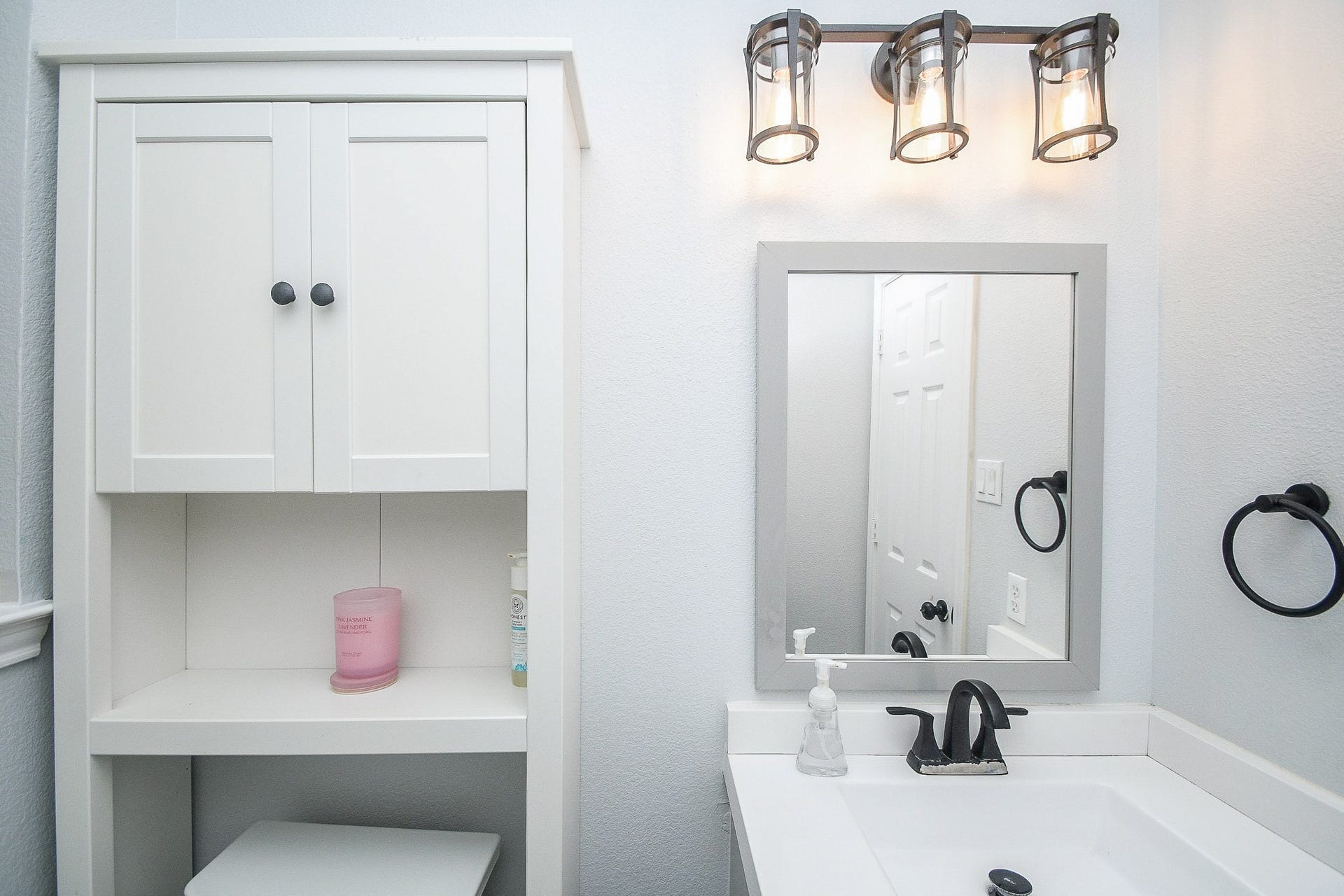 17419 Marigold Drive, Sugar Land, TX 77479 Half bath located on first floor.