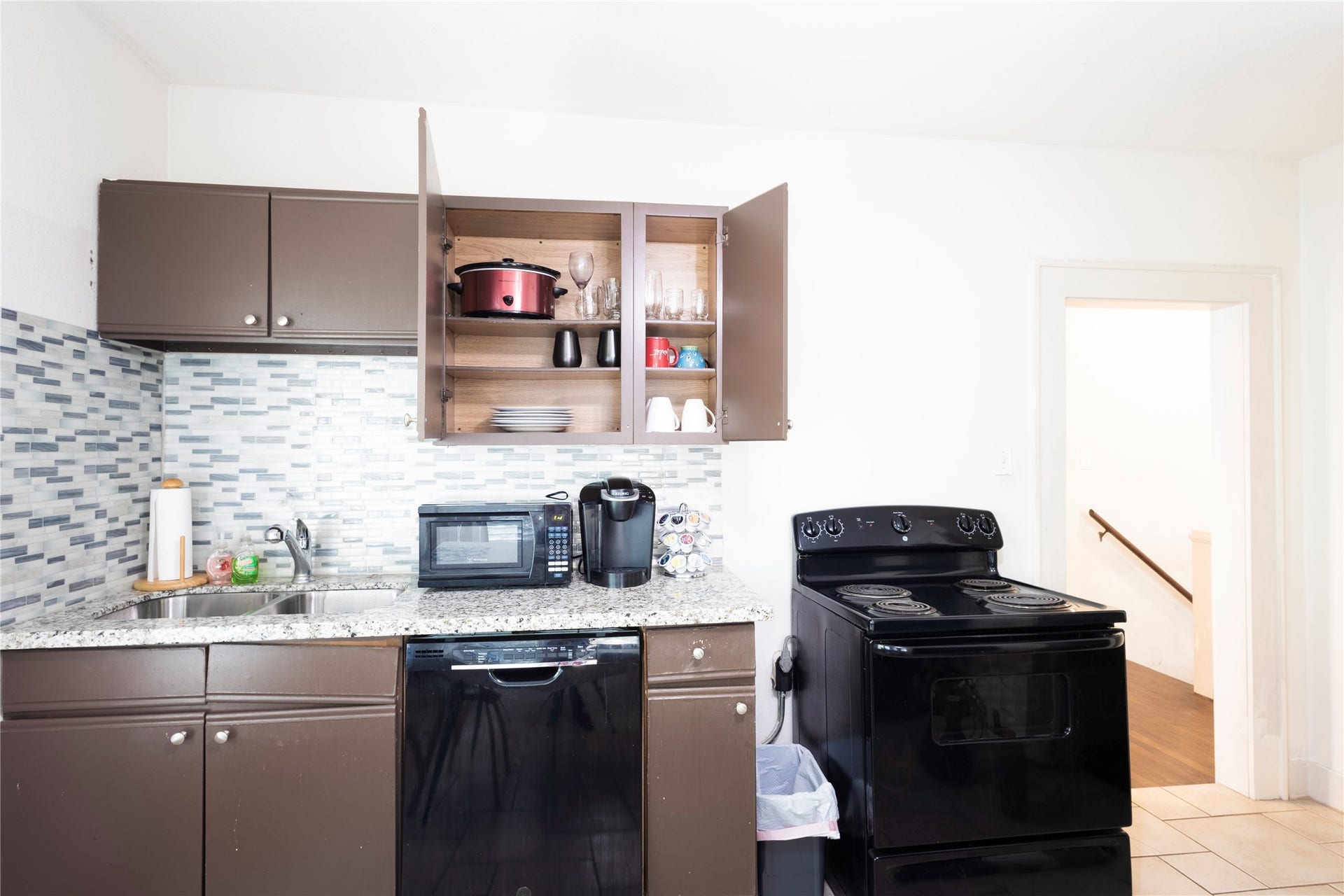 2509 Whitney Street, #B, Houston, TX 77006 2509 Whitney Street, #B, Houston, TX 77006