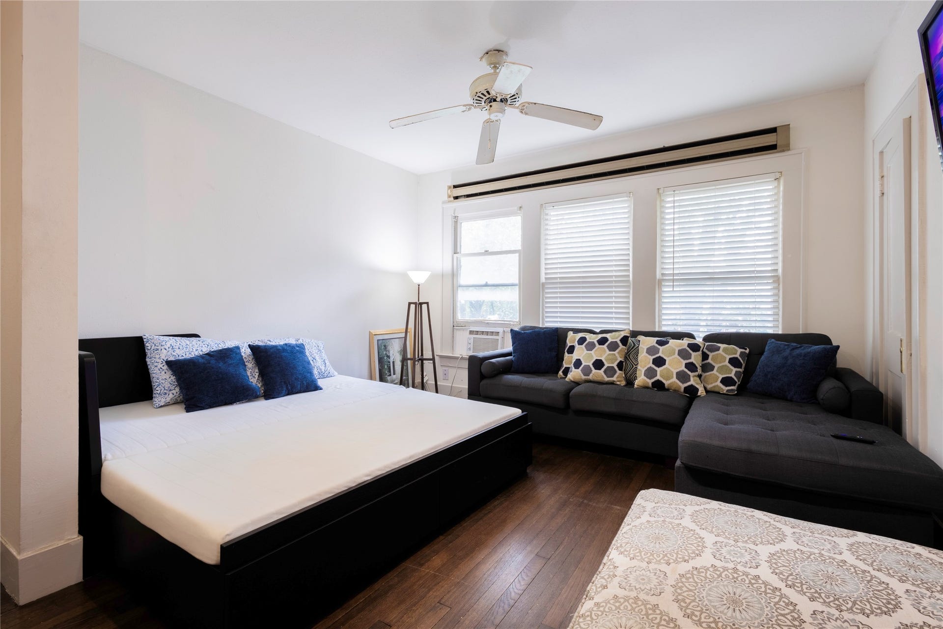 2509 Whitney Street, #B, Houston, TX 77006 2509 Whitney Street, #B, Houston, TX 77006