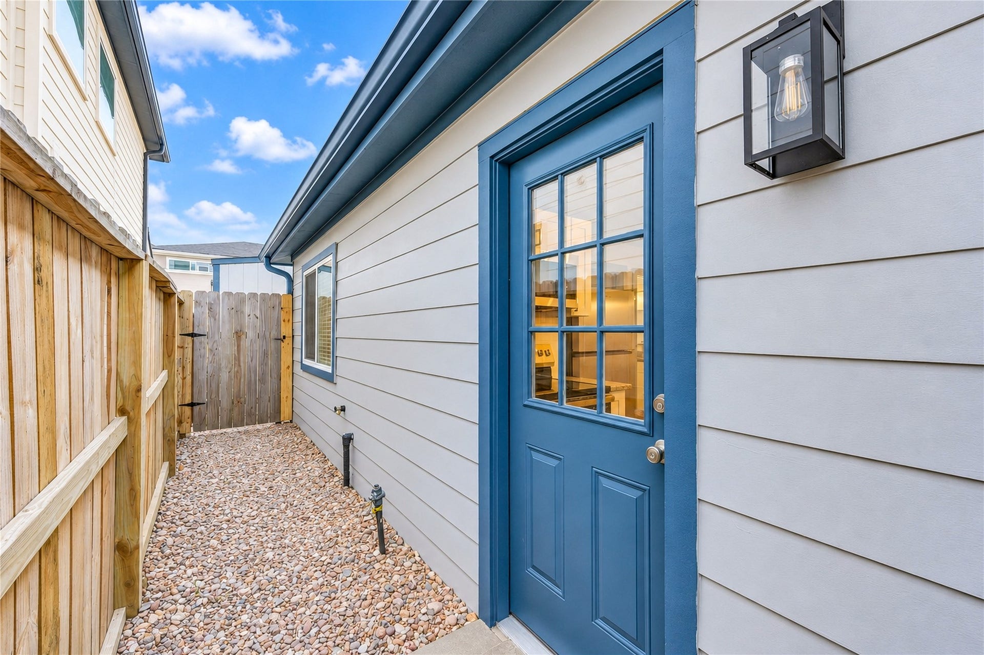 3114 Wentworth Street, #1, Houston, TX 77004 Private patio just for you.