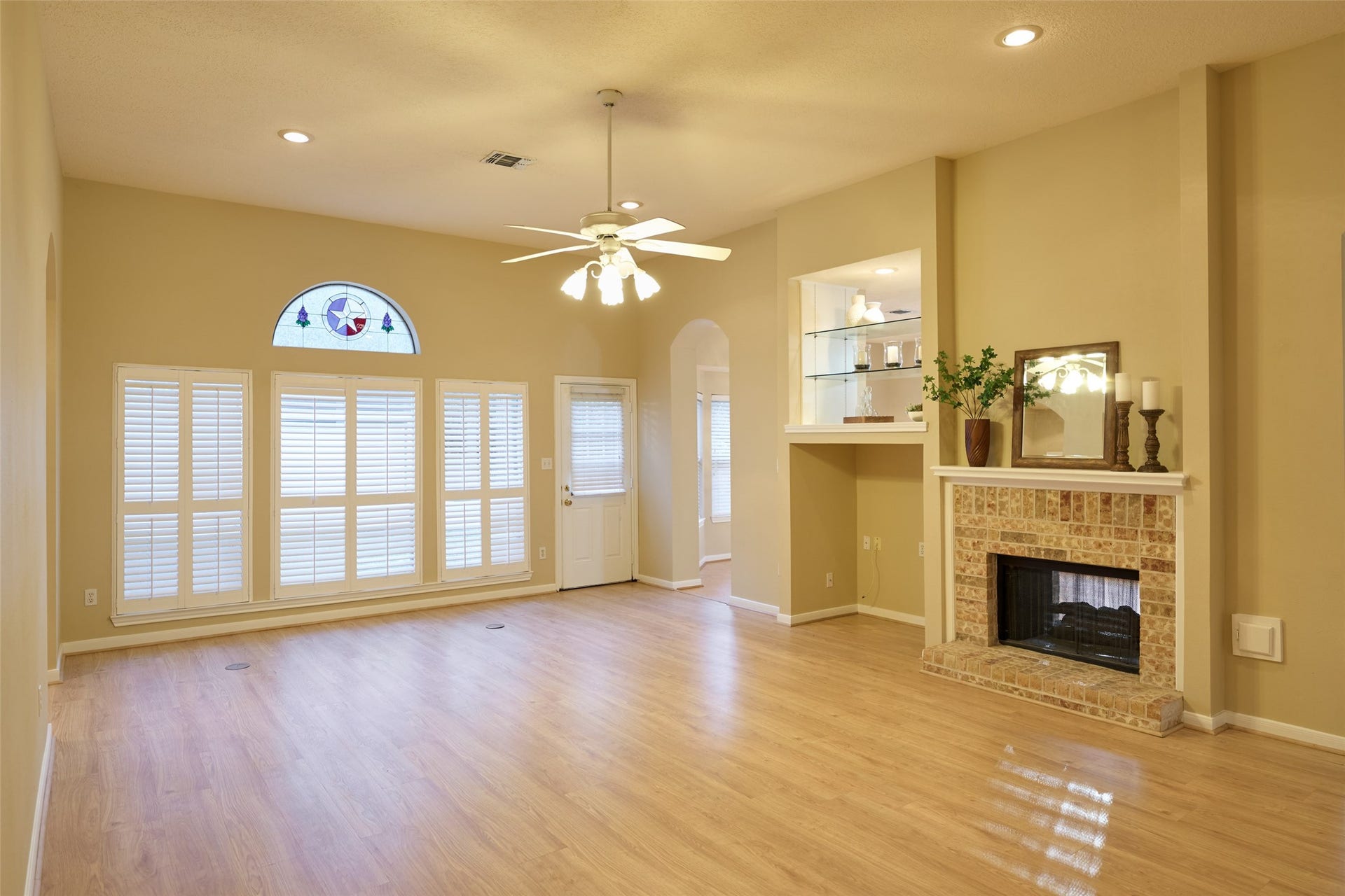 12 Timber Lane, Conroe, TX 77384 12 Timber Lane, Conroe, TX 77384