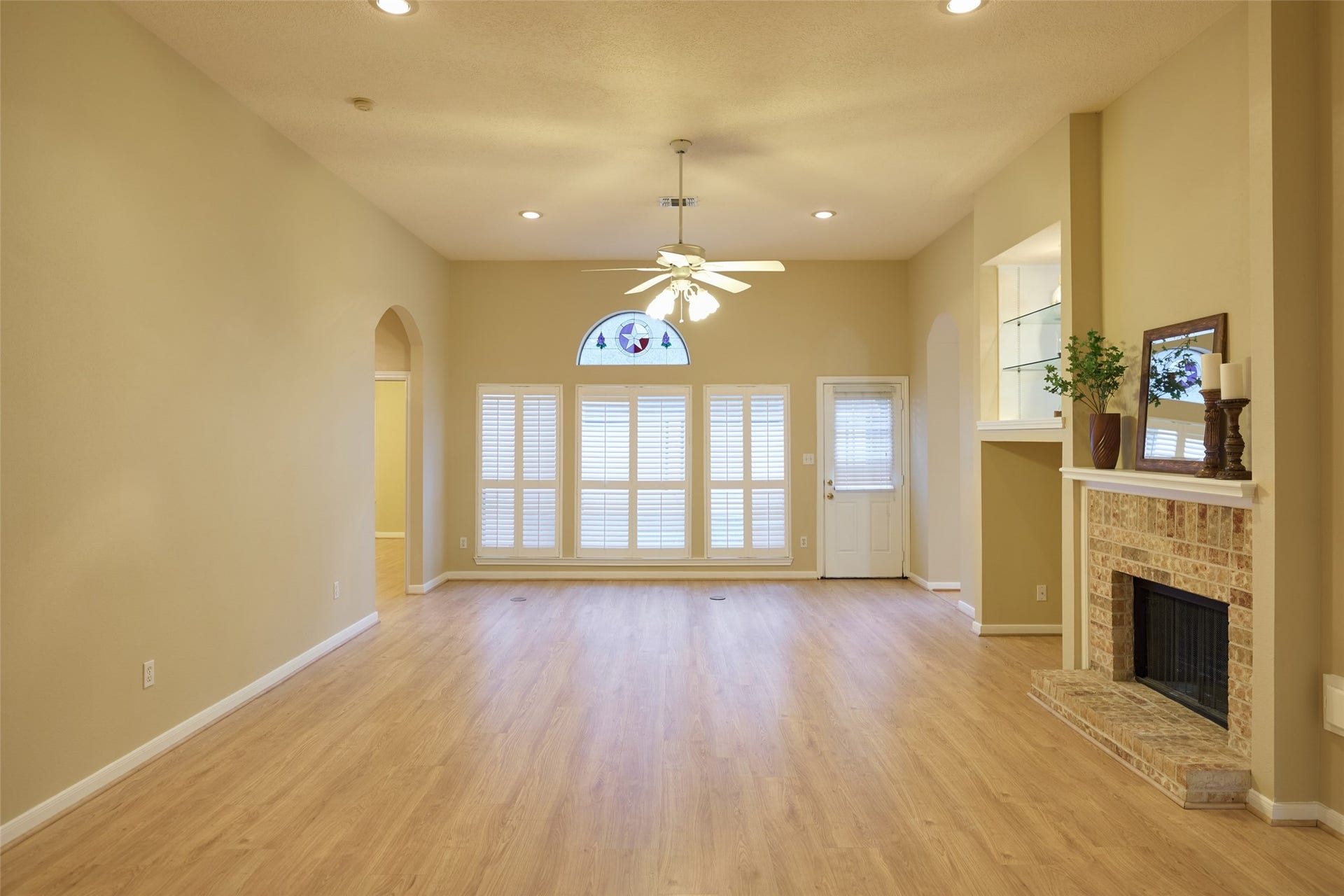 12 Timber Lane, Conroe, TX 77384 12 Timber Lane, Conroe, TX 77384