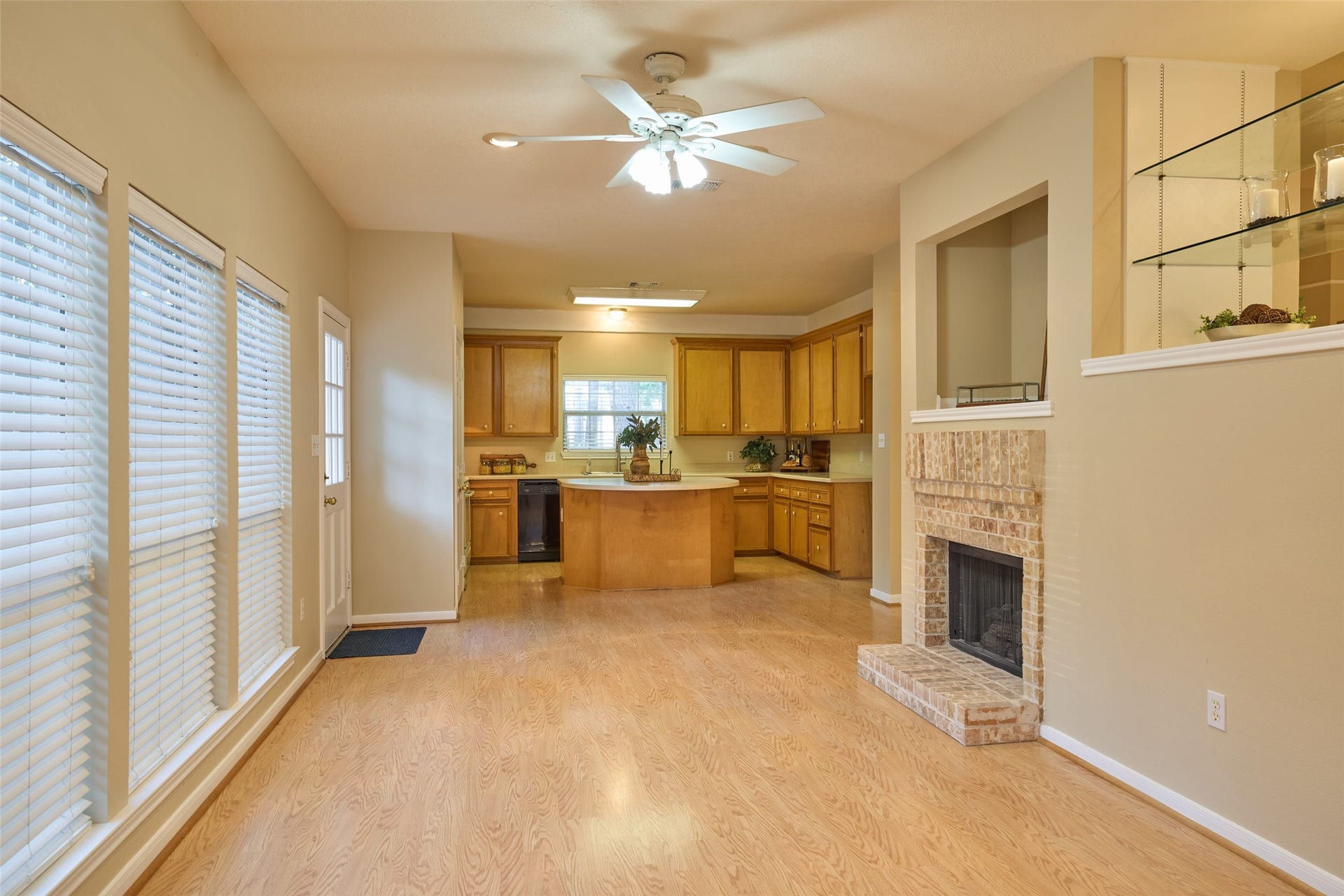 12 Timber Lane, Conroe, TX 77384 12 Timber Lane, Conroe, TX 77384