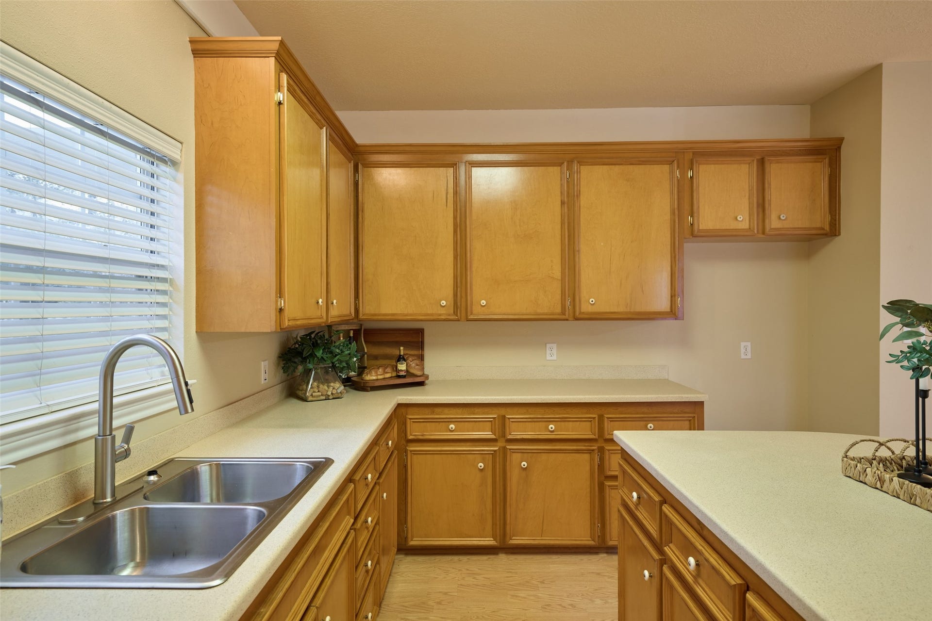 12 Timber Lane, Conroe, TX 77384 12 Timber Lane, Conroe, TX 77384