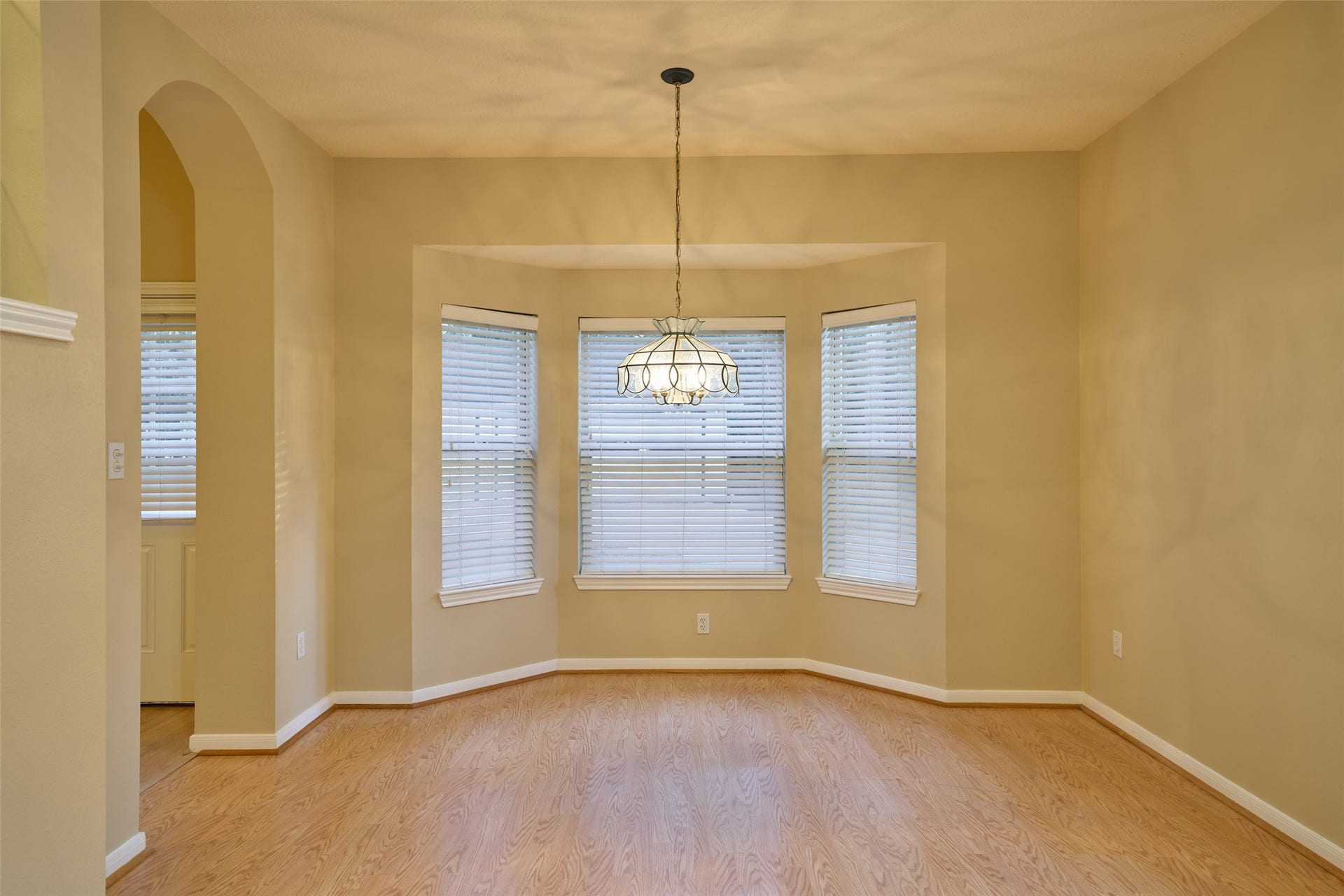 12 Timber Lane, Conroe, TX 77384 12 Timber Lane, Conroe, TX 77384