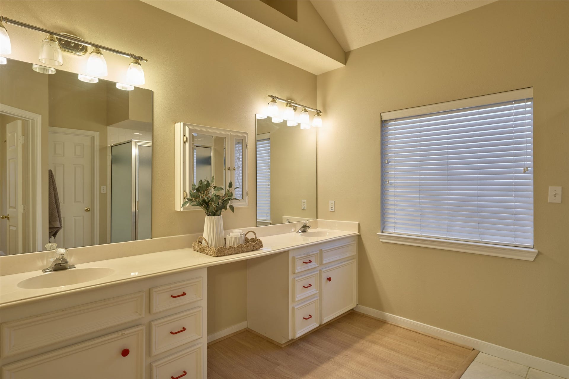 12 Timber Lane, Conroe, TX 77384 12 Timber Lane, Conroe, TX 77384