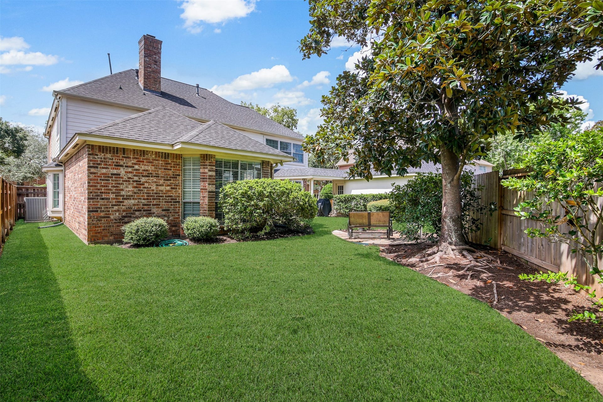1414 Forest Bend, Sugar Land, TX 77479 *Grass has been virtually enhanced*
