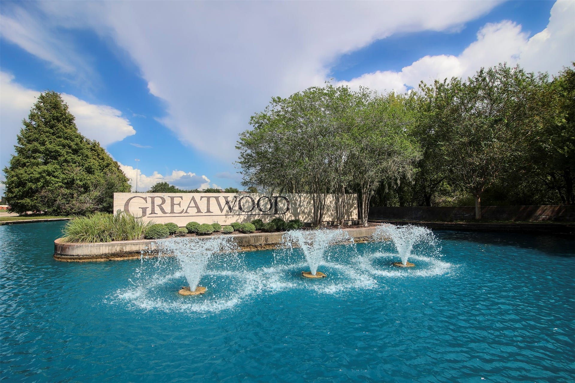1414 Forest Bend, Sugar Land, TX 77479 Beautiful front entrance to Greatwood!