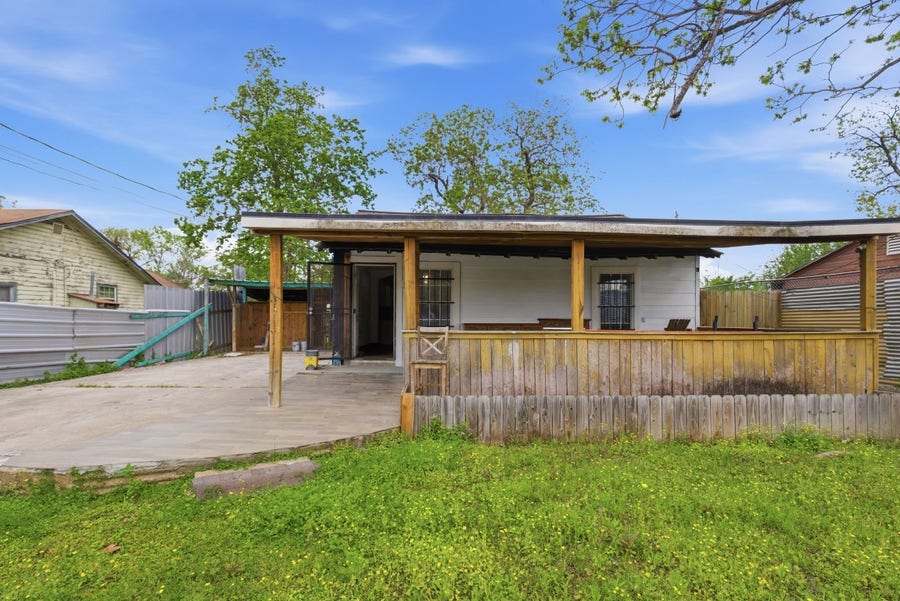 Property photo for 2423 Chamberlain Street, Houston, TX