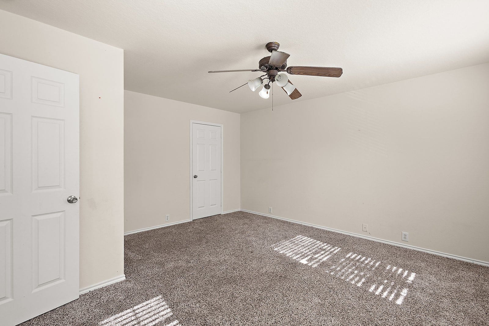 5818 Kenwood, Missouri City, TX 77459 5818 Kenwood, Missouri City, TX 77459