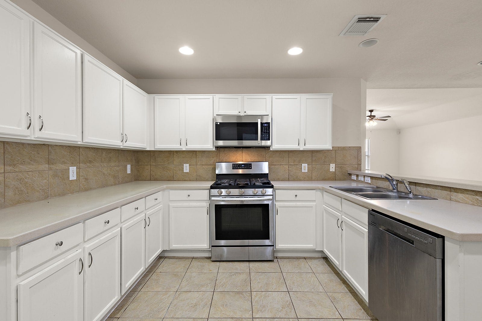 5818 Kenwood, Missouri City, TX 77459 5818 Kenwood, Missouri City, TX 77459