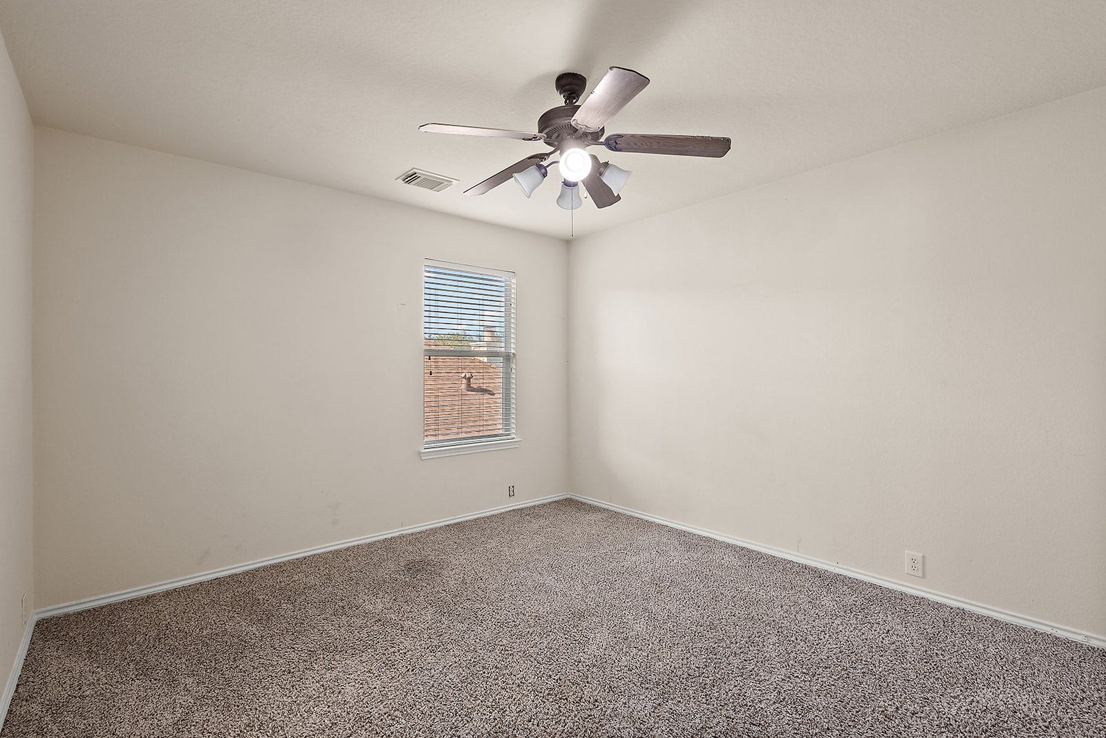 5818 Kenwood, Missouri City, TX 77459 5818 Kenwood, Missouri City, TX 77459