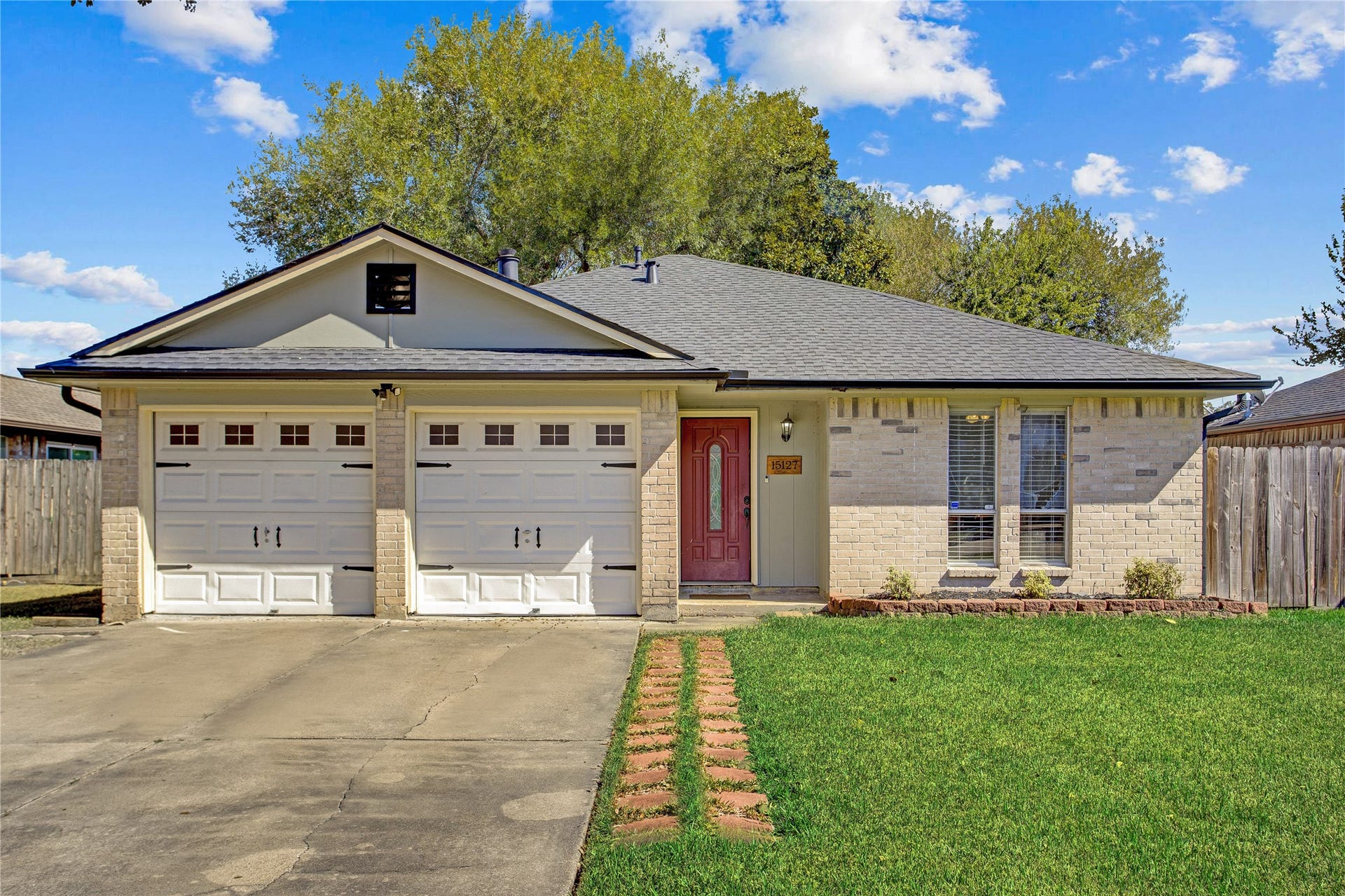15127 Mcconn Street, Houston, TX 77598 This charming home sits on a quiet street in Sterling Knoll