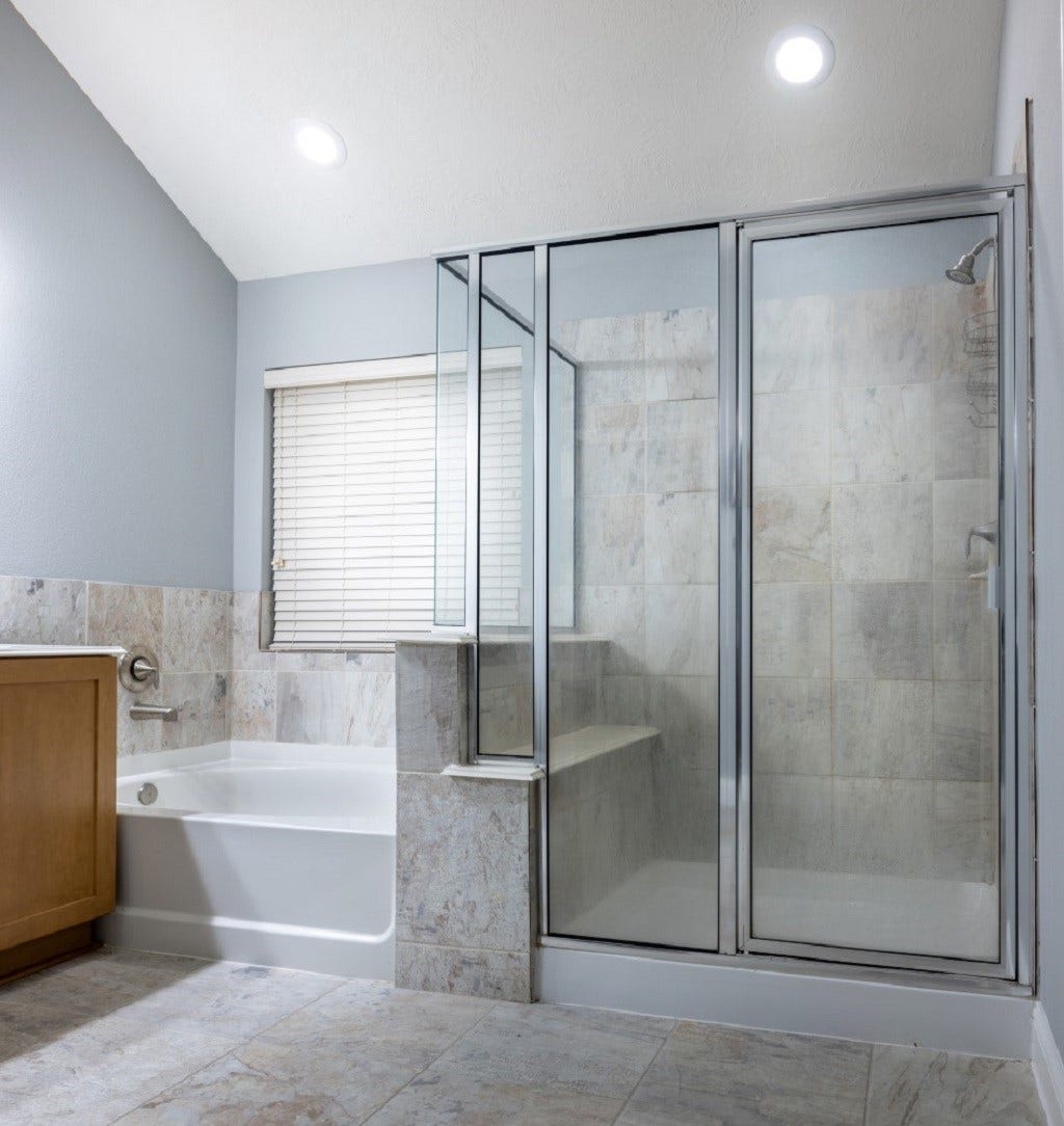 4523 Matagorda Lakes Drive, Humble, TX 77396 Large soaking tub and separate sit-in shower