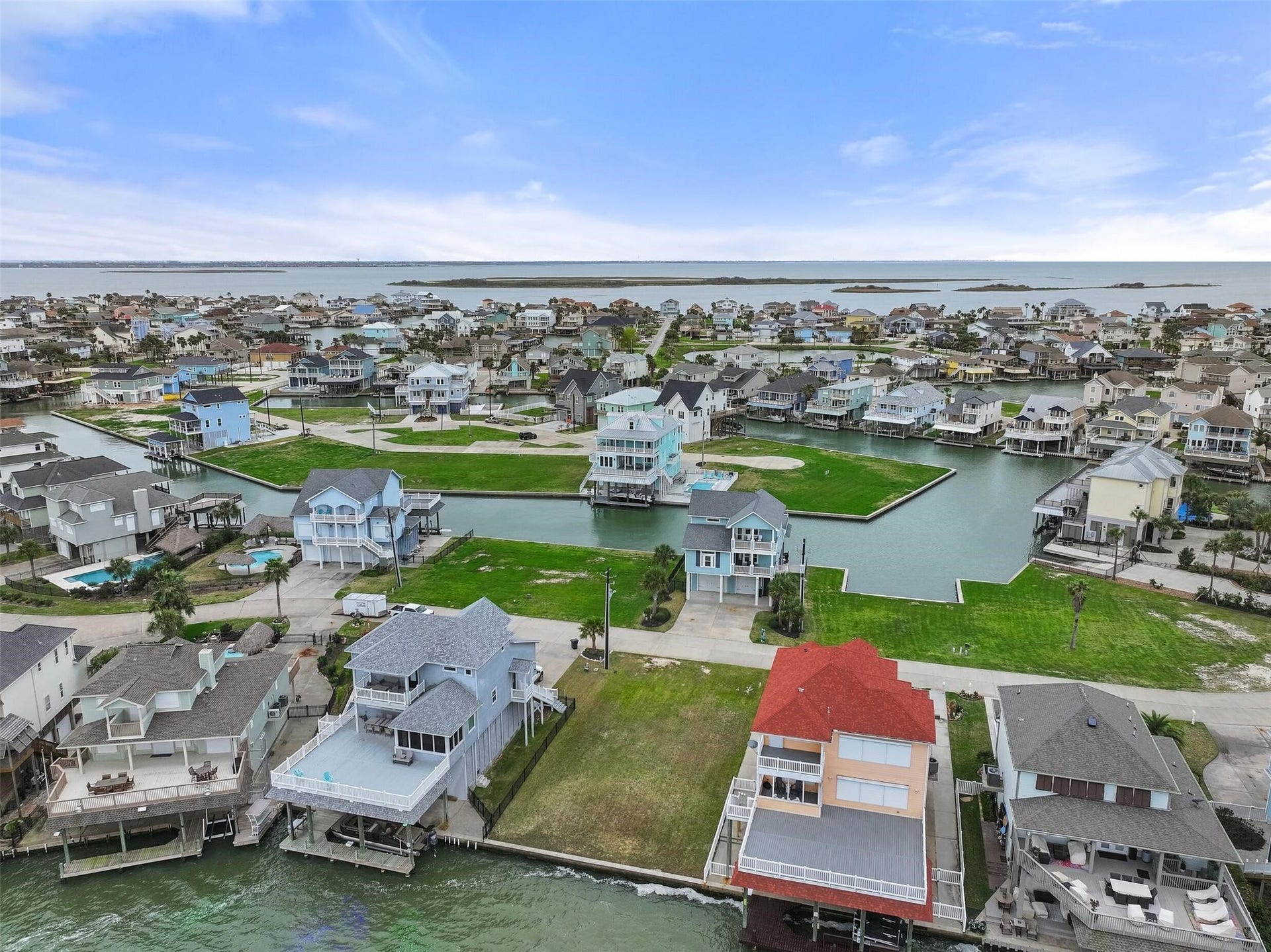 1618 Windsong Way, Tiki Island, TX 77554 1618 Windsong Way, Tiki Island, TX 77554