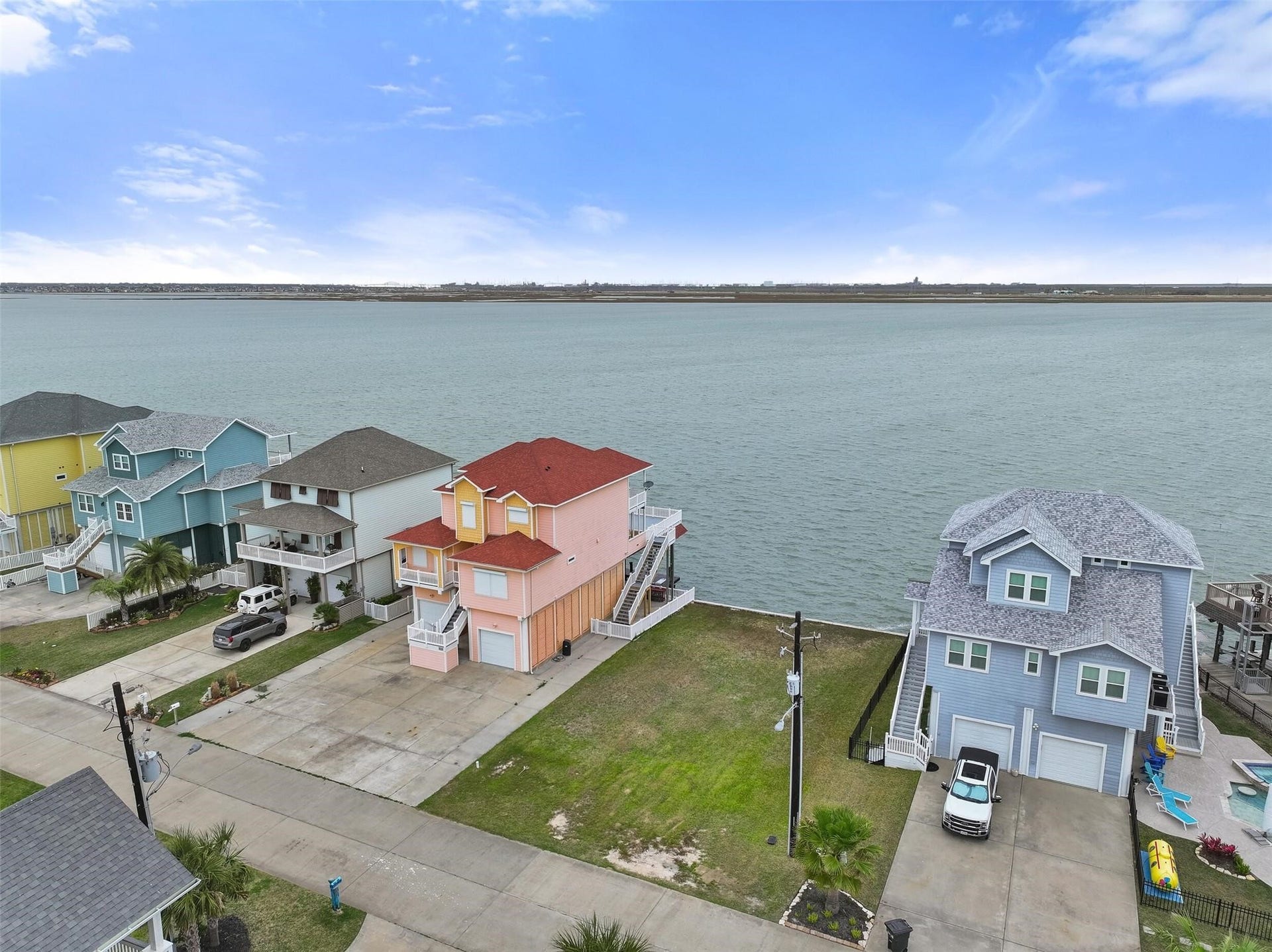 1618 Windsong Way, Tiki Island, TX 77554 1618 Windsong Way, Tiki Island, TX 77554