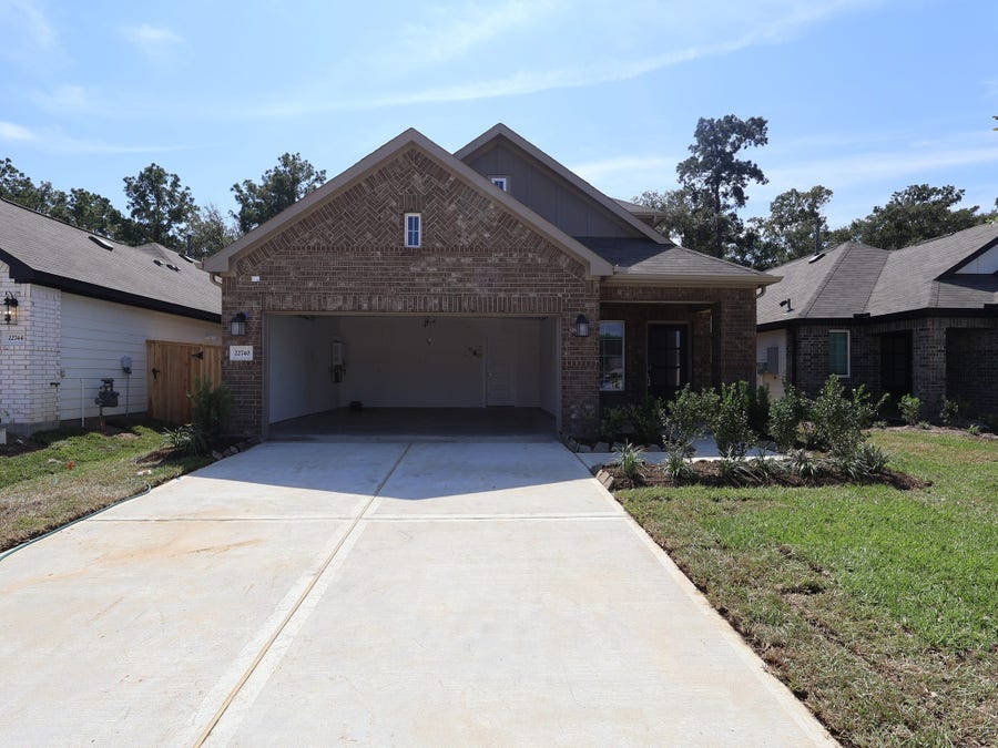 Property photo for 22740 Hackberry Leaf Drive, New Caney, TX