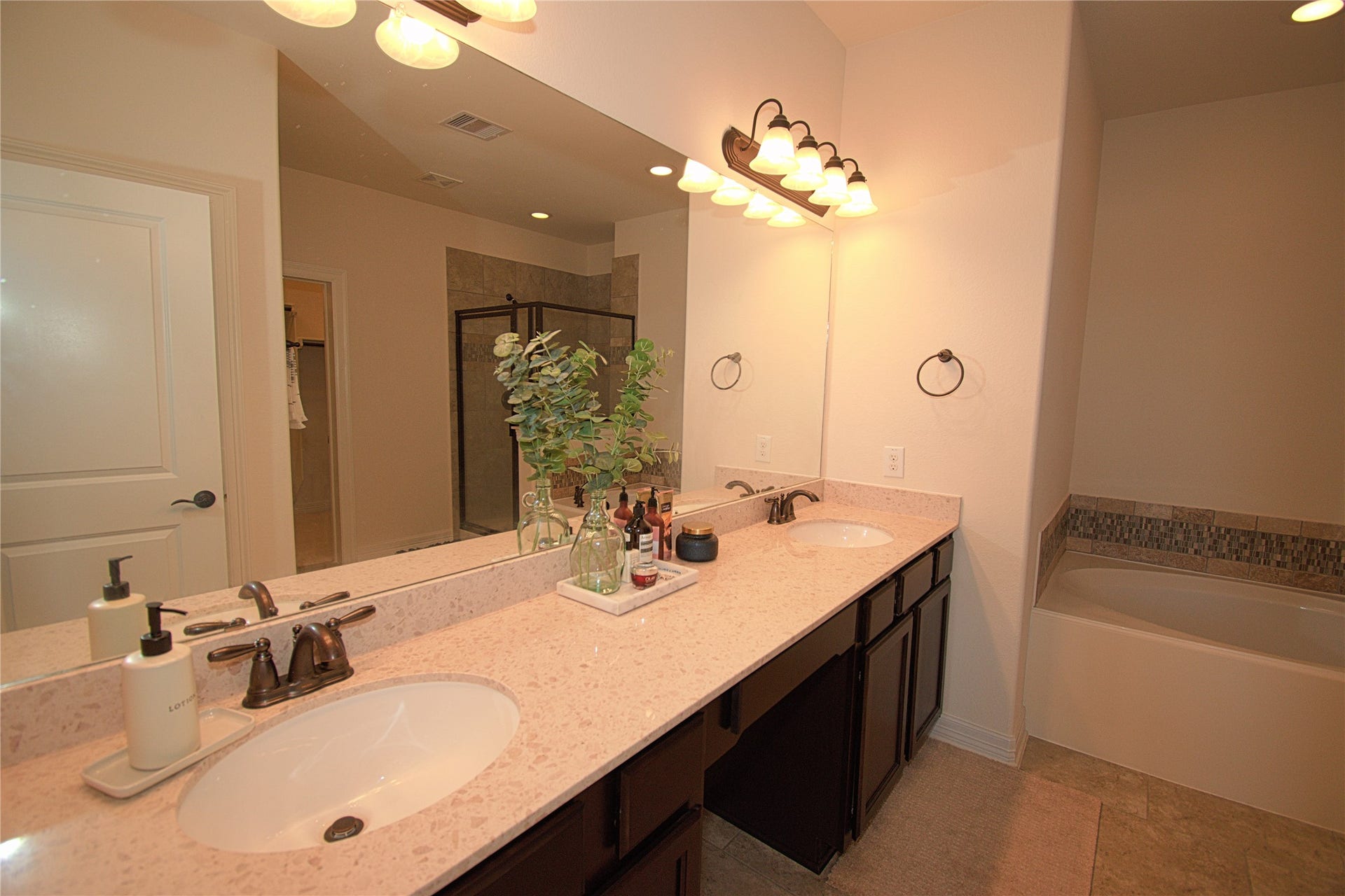 4132 Boardwalk Boulevard, Seabrook, TX 77586 4132 Boardwalk Boulevard, Seabrook, TX 77586