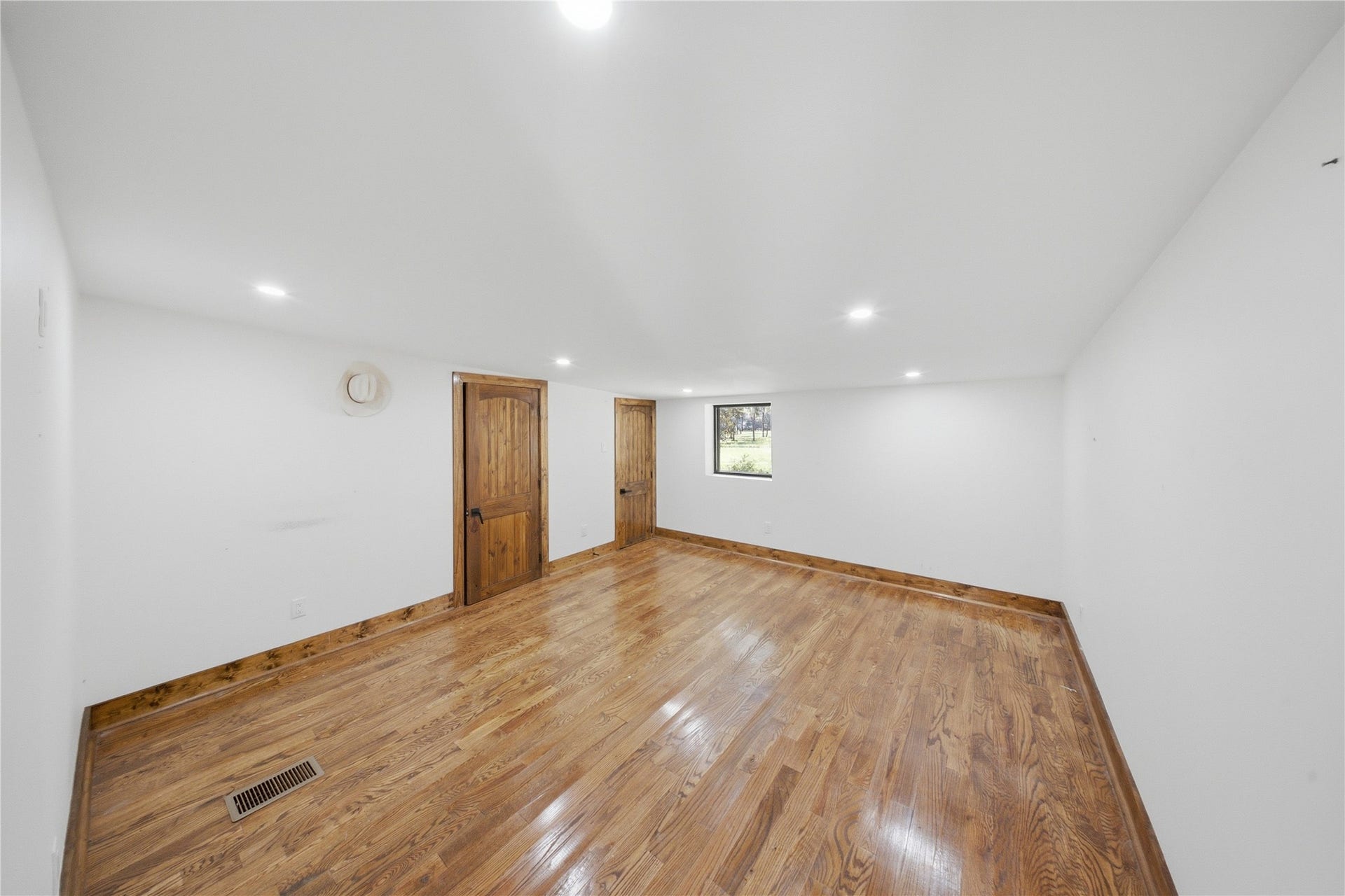 1958 County Road 638, Dayton, TX 77535 1958 County Road 638, Dayton, TX 77535