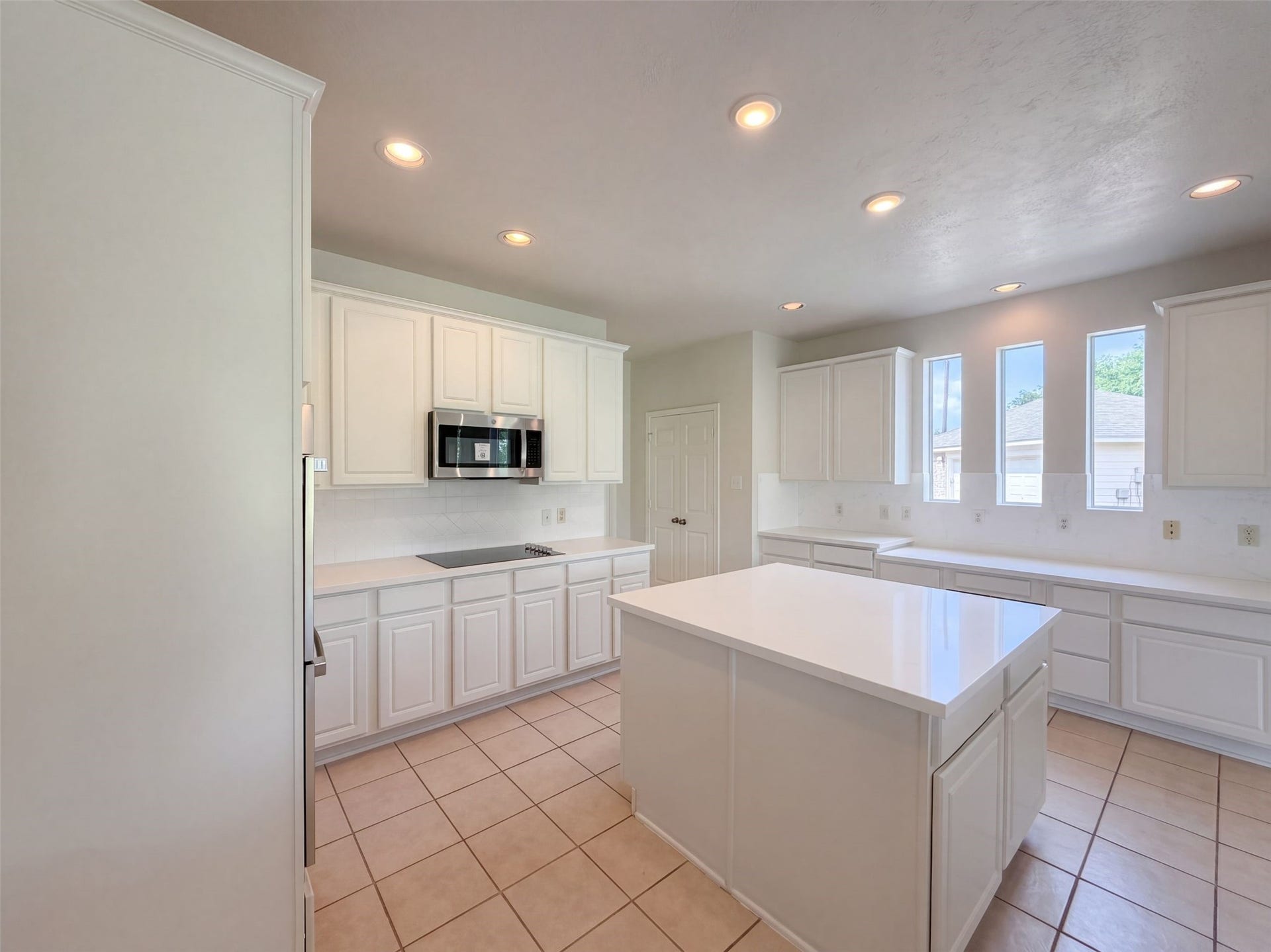 1702 Corona Del Mar Drive, Missouri City, TX 77459 1702 Corona Del Mar Drive, Missouri City, TX 77459