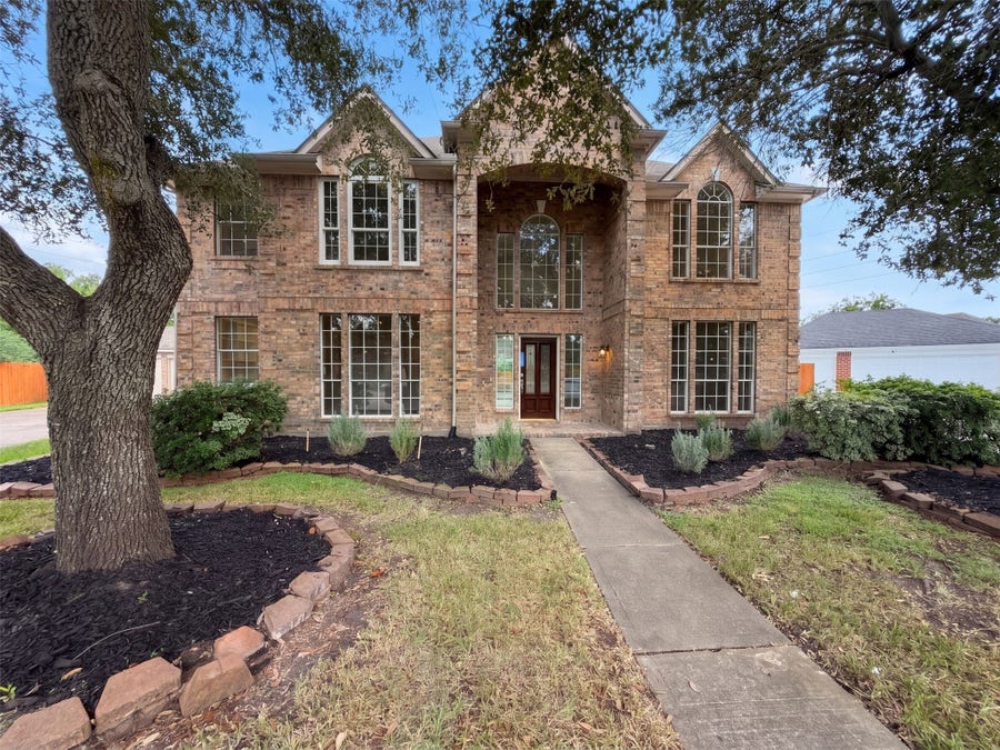 Property photo for 1702 Corona Del Mar Drive, Missouri City, TX