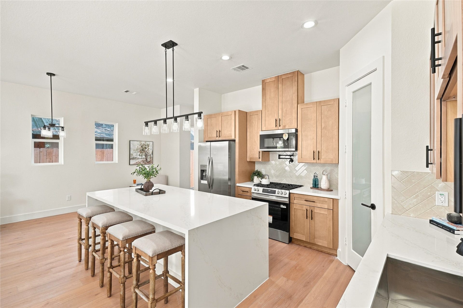 4806 Farmer Street, Houston, TX 77020 4806 Farmer Street, Houston, TX 77020