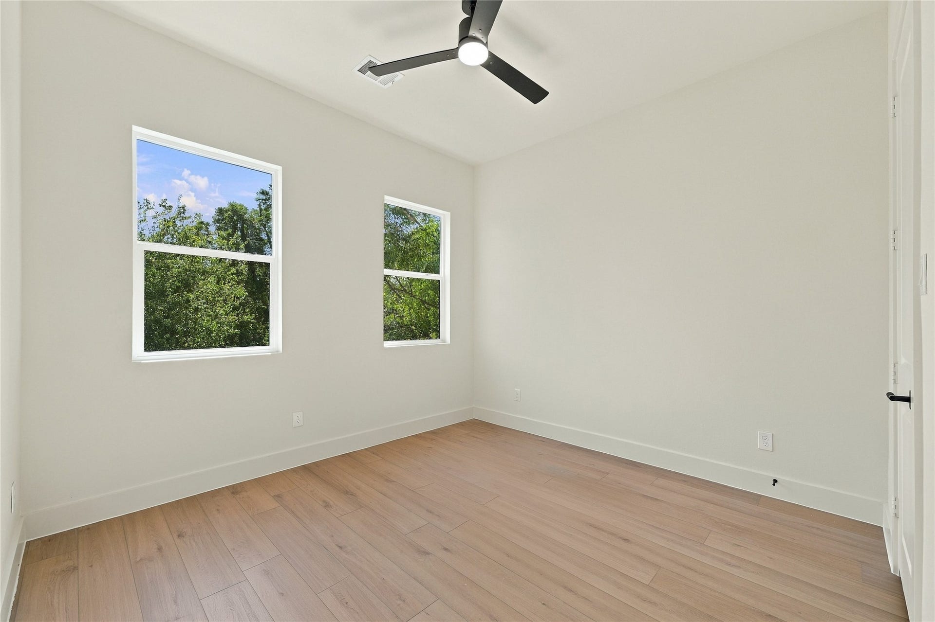 4806 Farmer Street, Houston, TX 77020 4806 Farmer Street, Houston, TX 77020