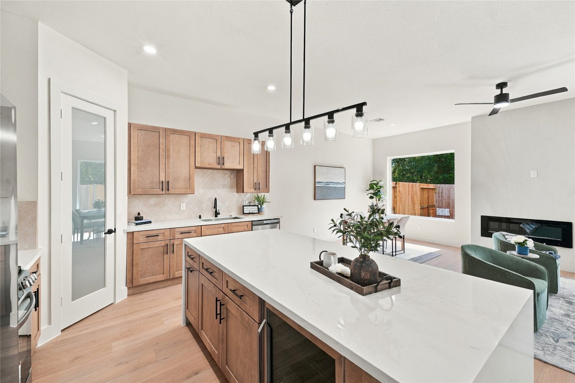 4806 Farmer Street, Houston, TX 77020 4806 Farmer Street, Houston, TX 77020