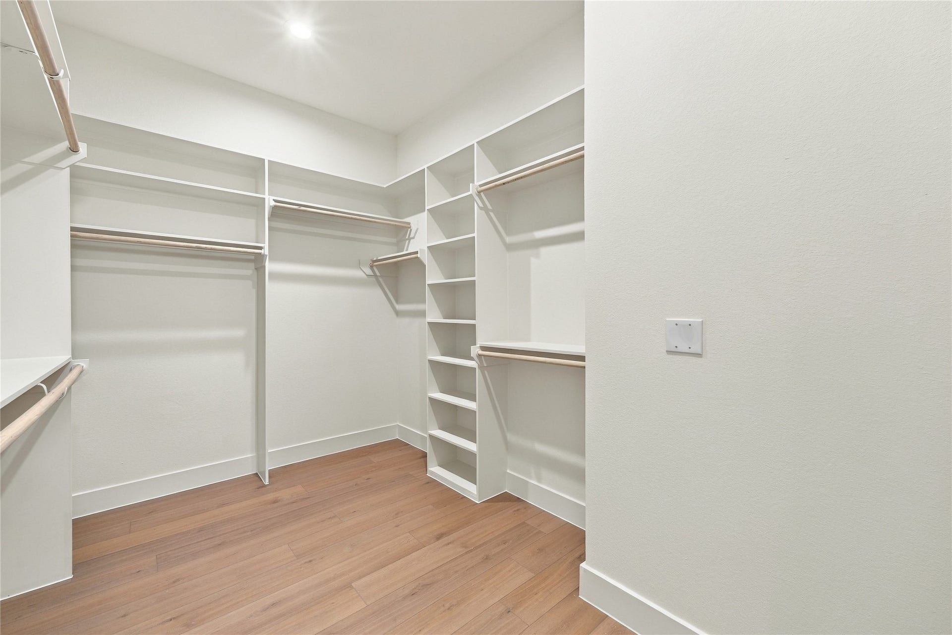 4806 Farmer Street, Houston, TX 77020 4806 Farmer Street, Houston, TX 77020