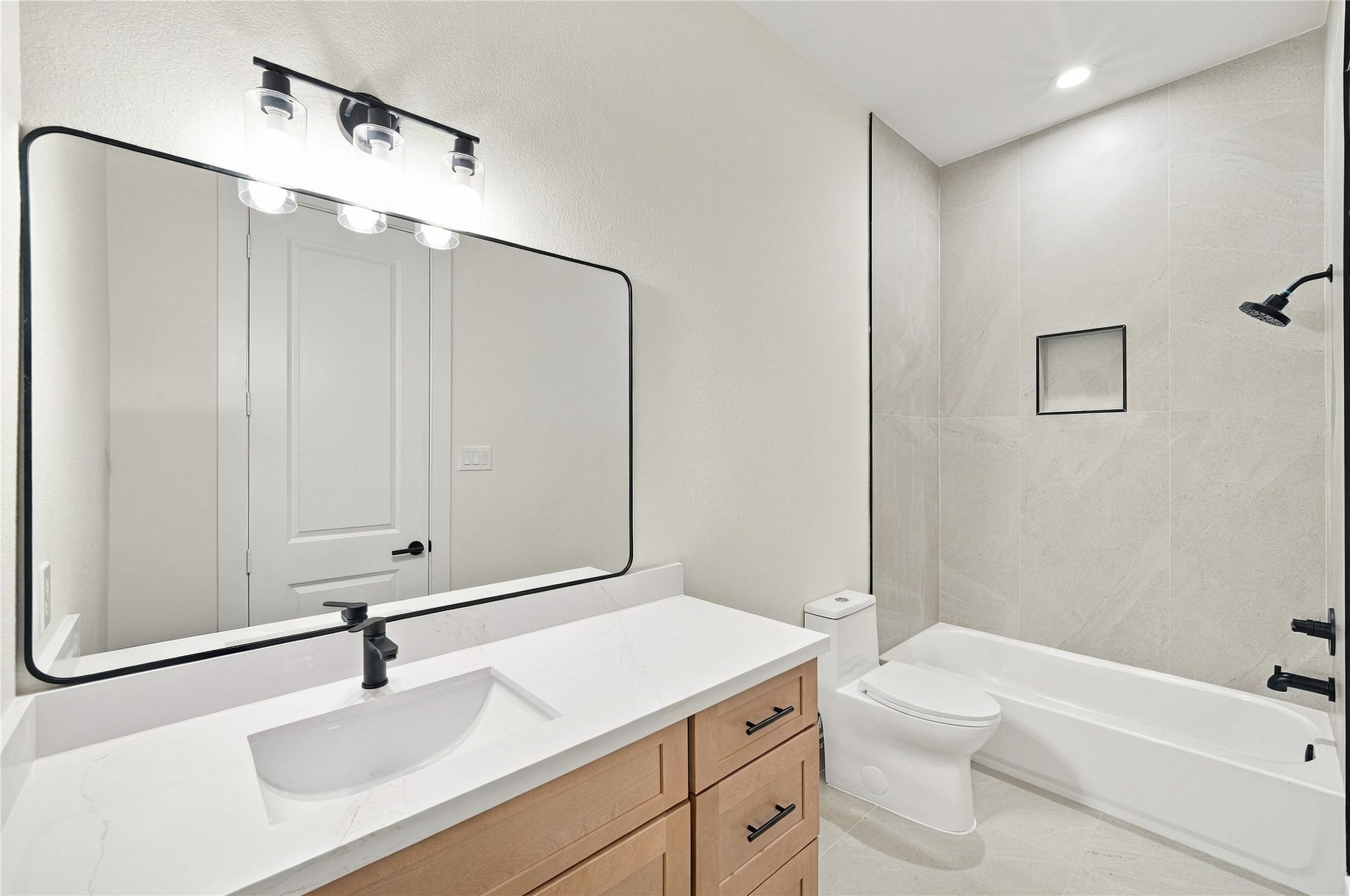 4806 Farmer Street, Houston, TX 77020 4806 Farmer Street, Houston, TX 77020