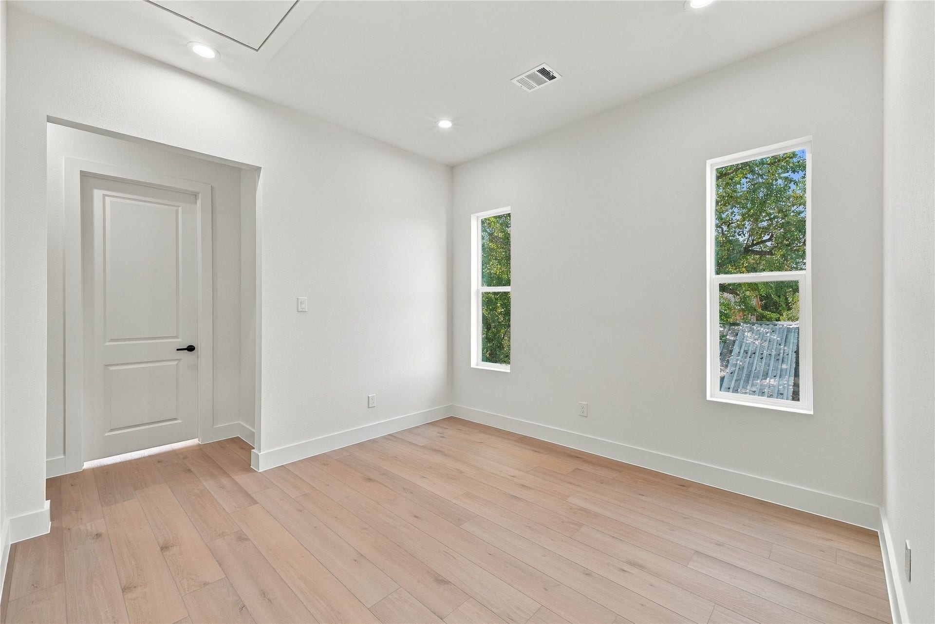 4806 Farmer Street, Houston, TX 77020 4806 Farmer Street, Houston, TX 77020