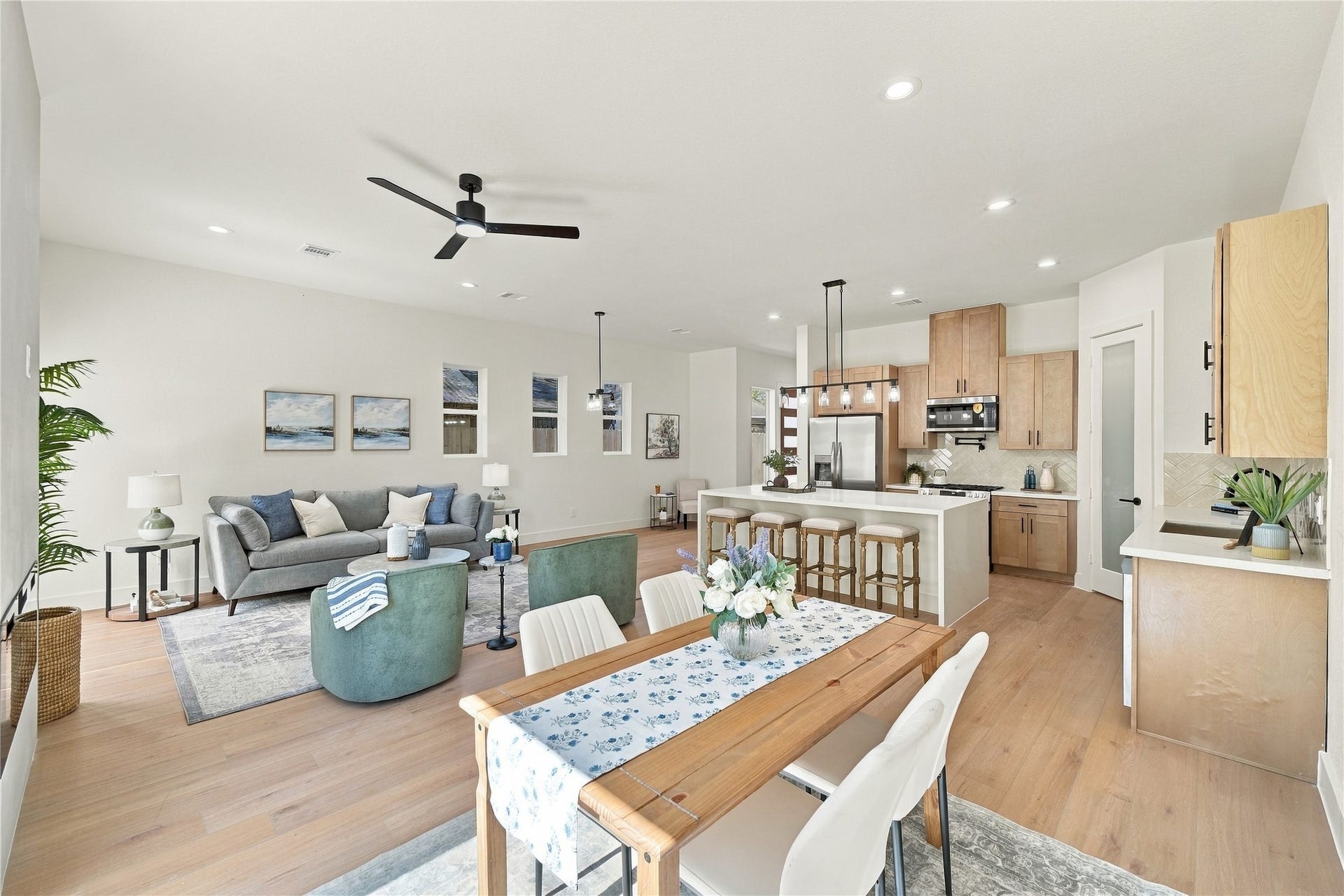 4806 Farmer Street, Houston, TX 77020 4806 Farmer Street, Houston, TX 77020