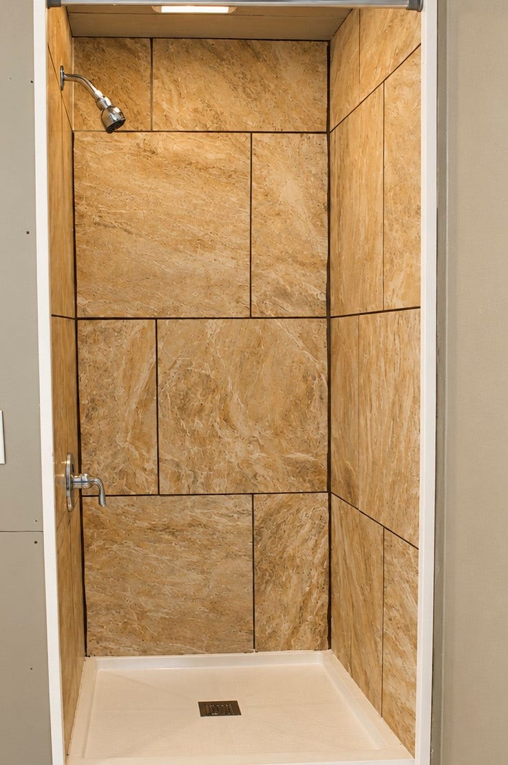 Spacious multiuse  room.