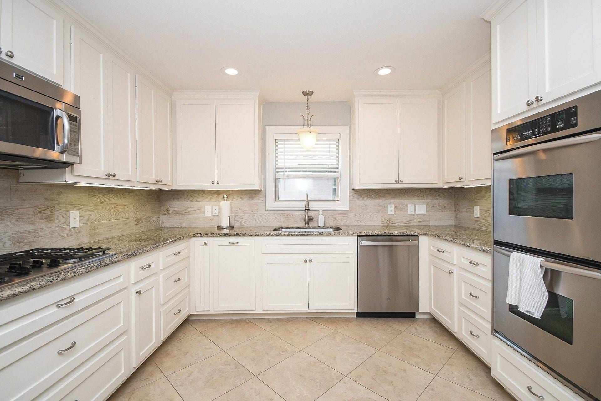5422 Rutherglenn Drive, Houston, TX 77096 5422 Rutherglenn Drive, Houston, TX 77096