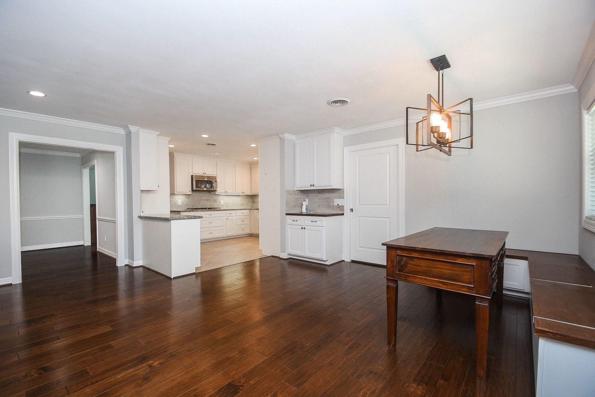5422 Rutherglenn Drive, Houston, TX 77096 5422 Rutherglenn Drive, Houston, TX 77096