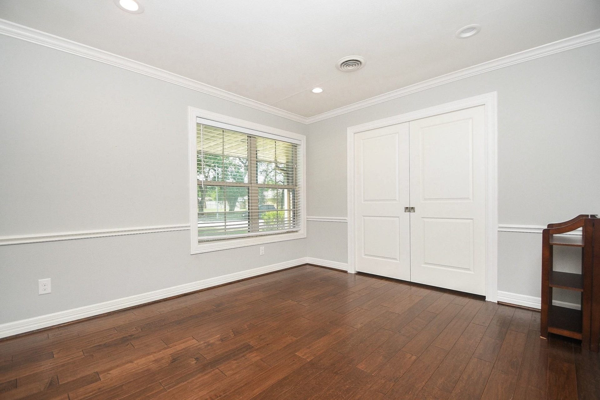 5422 Rutherglenn Drive, Houston, TX 77096 5422 Rutherglenn Drive, Houston, TX 77096