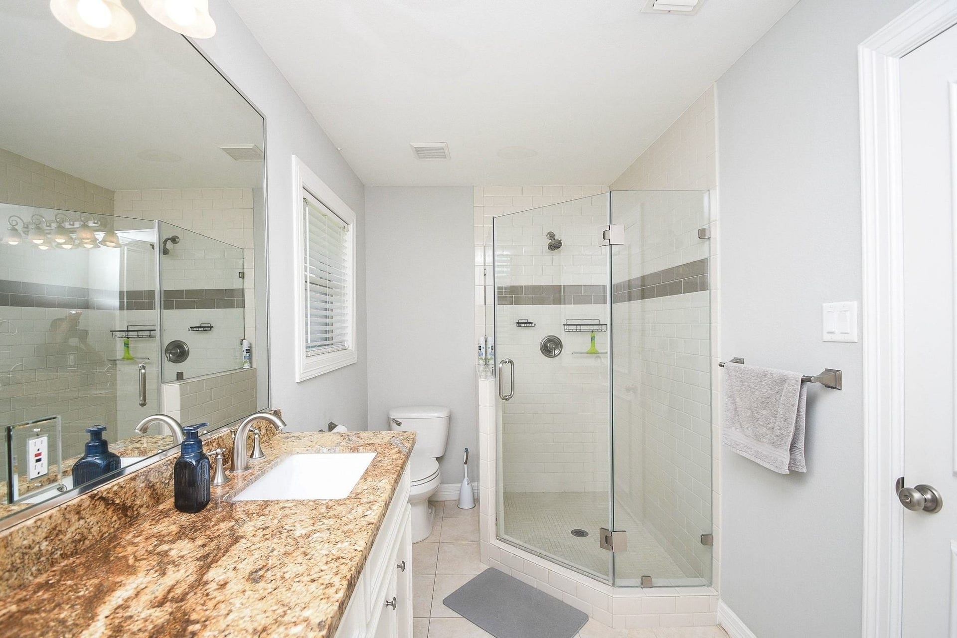 5422 Rutherglenn Drive, Houston, TX 77096 5422 Rutherglenn Drive, Houston, TX 77096