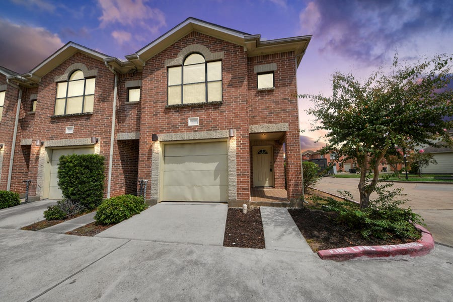 Property photo for 5941 South Loop E, #205, Houston, TX