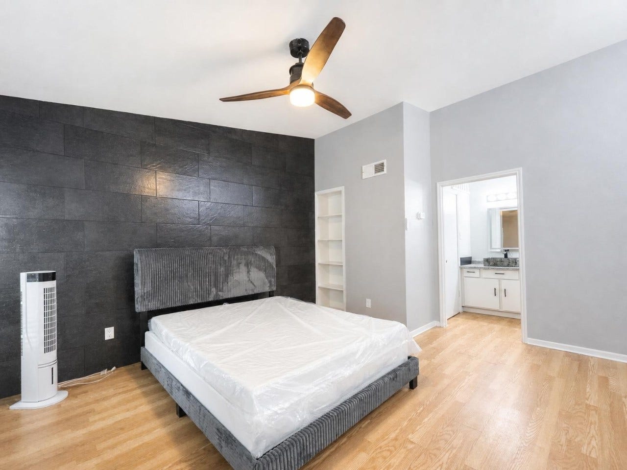 9550 Deering Drive, #509, Houston, TX 77036