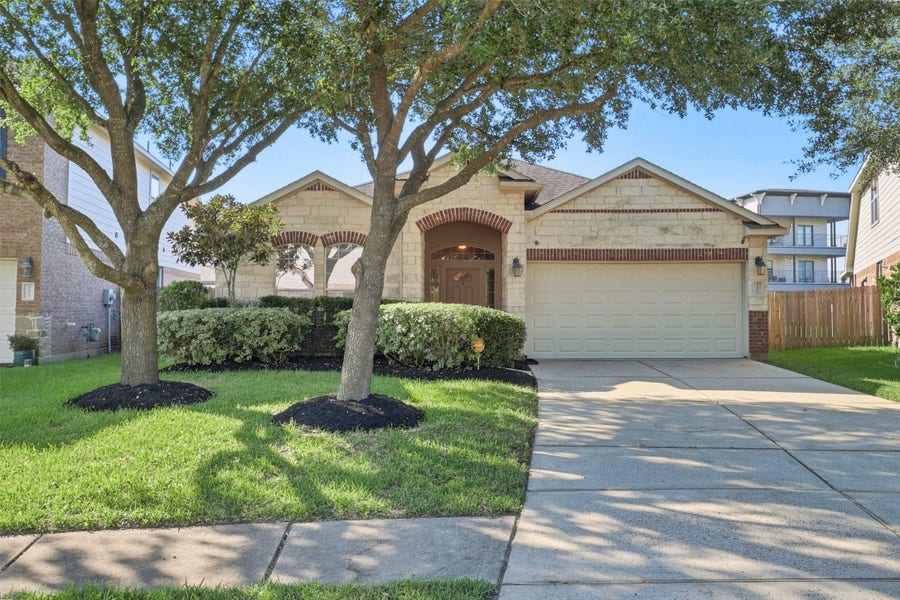 Property photo for 2923 Empire Oaks Lane, Katy, TX