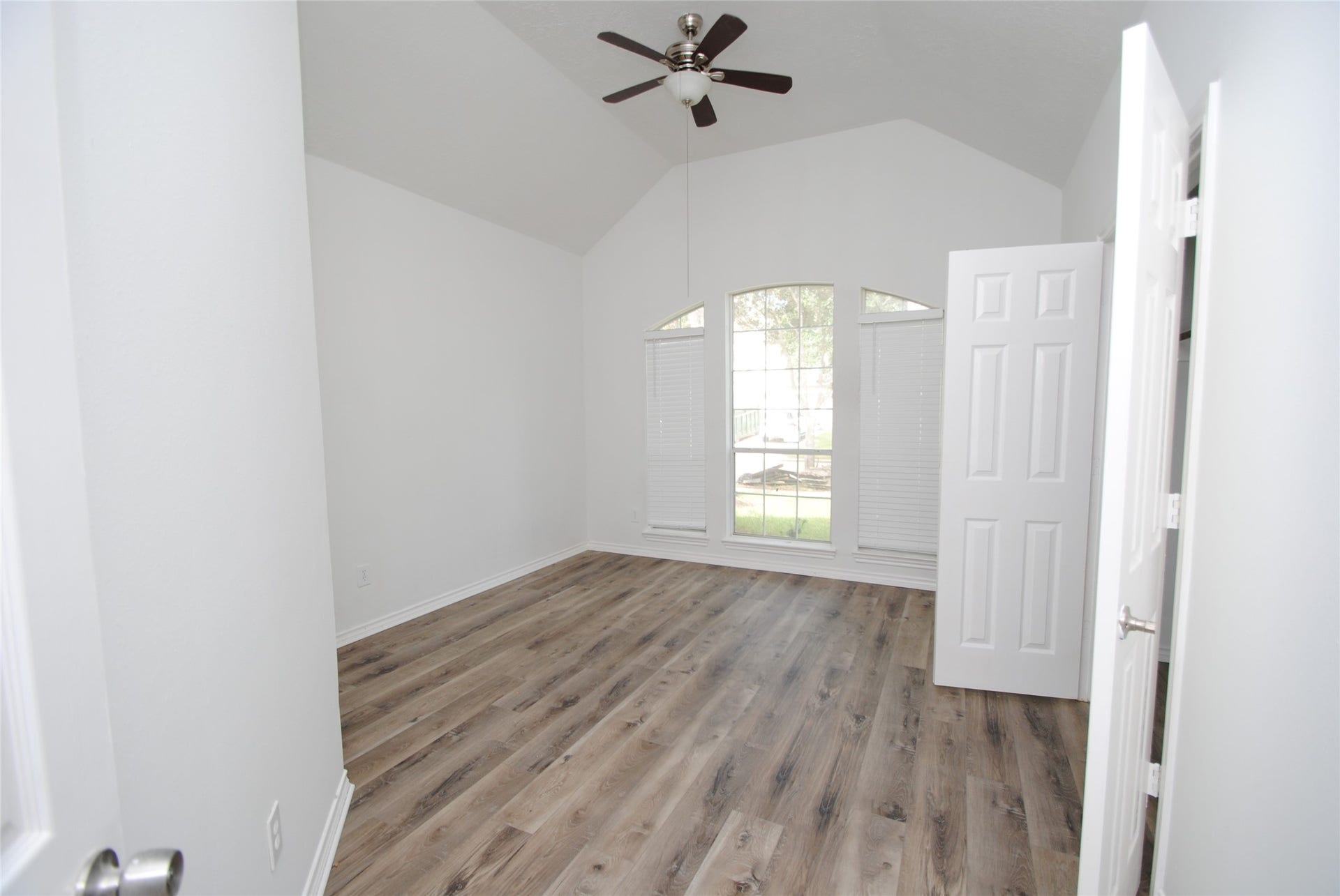 25607 Creston Meadow Drive, Richmond, TX 77406