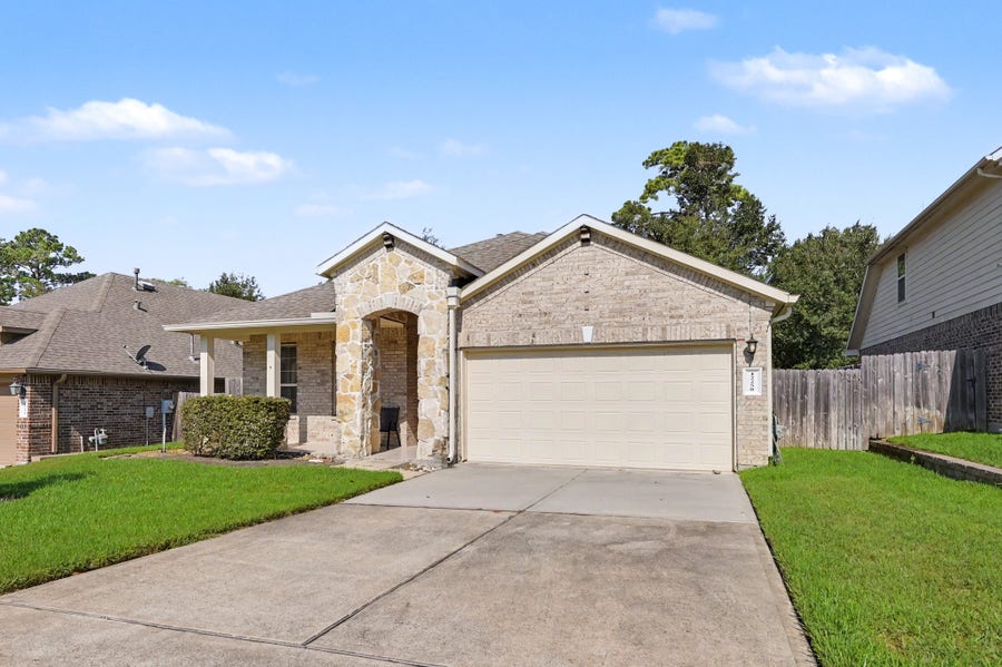 Property photo for 12250 Antilles Lane, Conroe, TX
