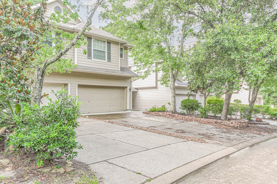 Property photo for 213 E Summerhaze Circle, Spring, TX