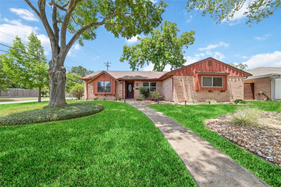 Property photo for 7434 Carew Street, Houston, TX