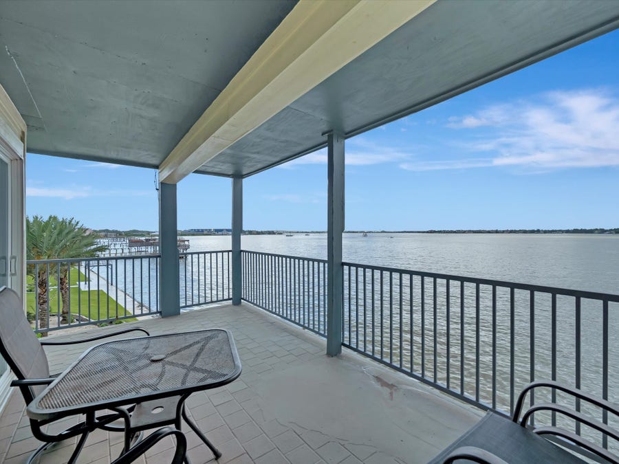 Property photo for 4001 Nasa Parkway, #201, Seabrook, TX