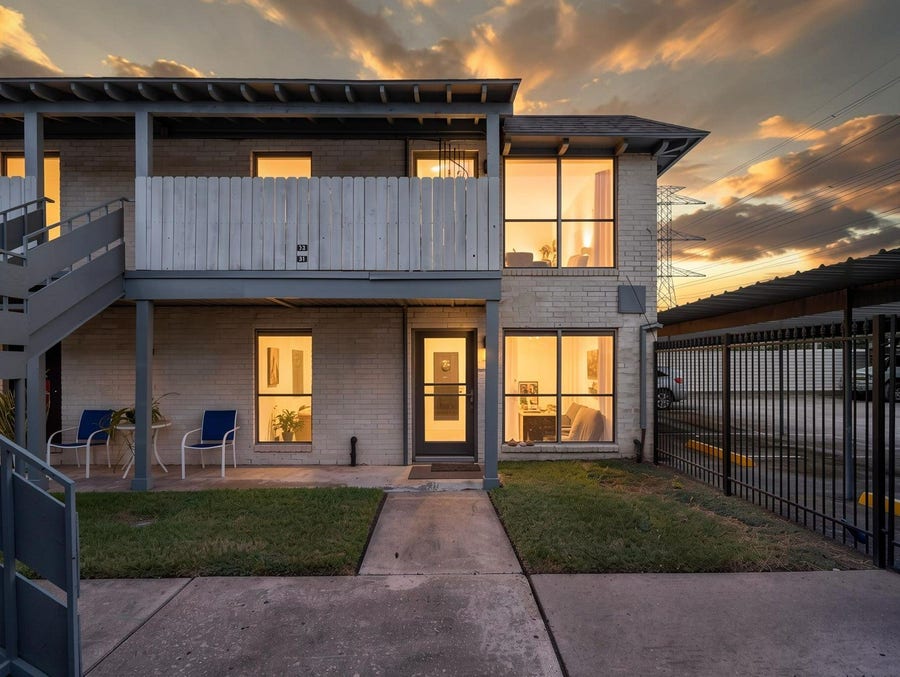 Property photo for 4500 Sherwood Lane, #31, Houston, TX