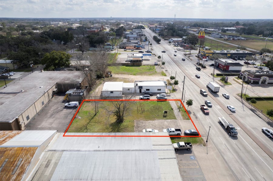Property photo for 2107 N Main Street, Pearland, TX