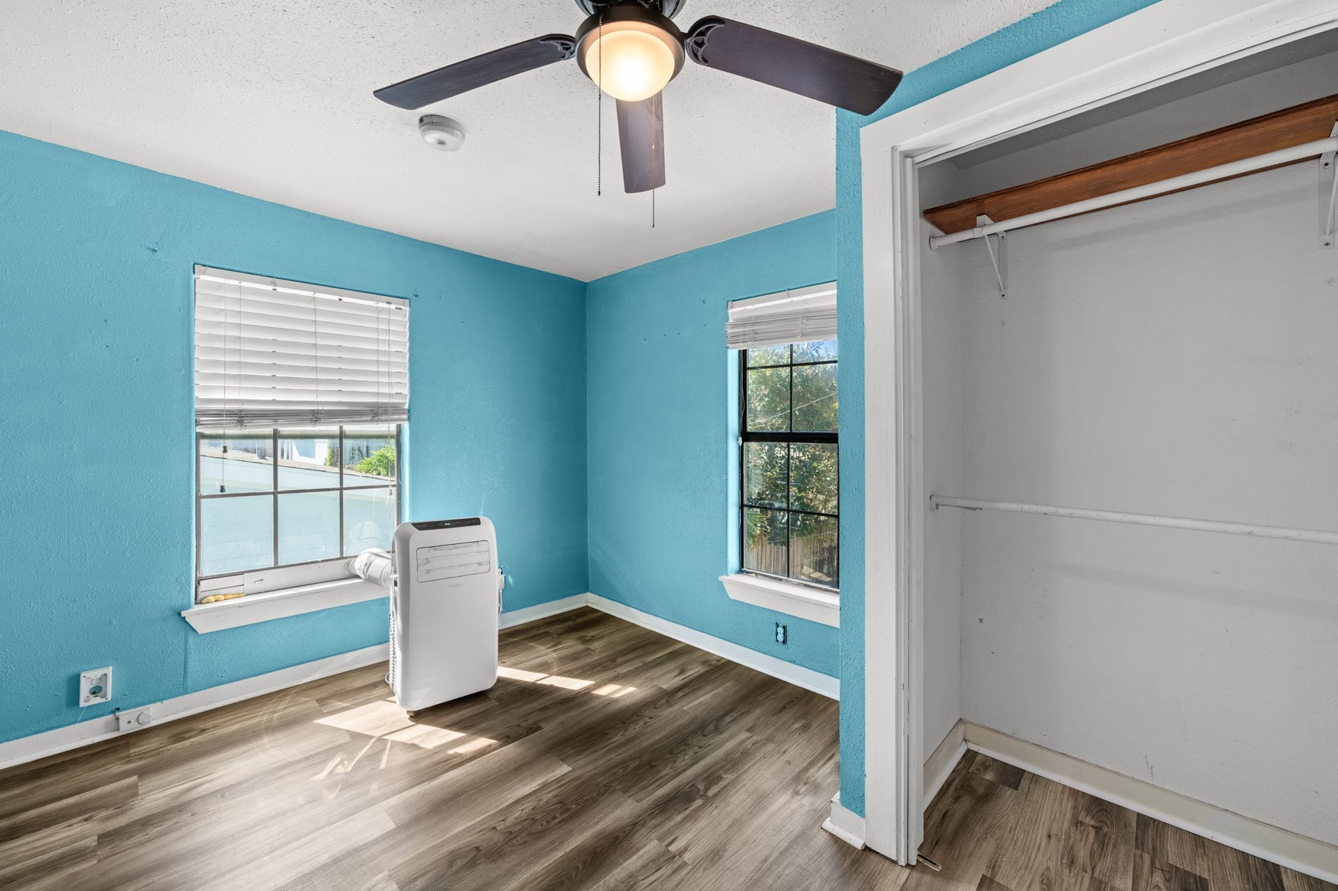 2815 Jack Johnson Boulevard, Galveston, TX 77550 Garage Apt Bedroom