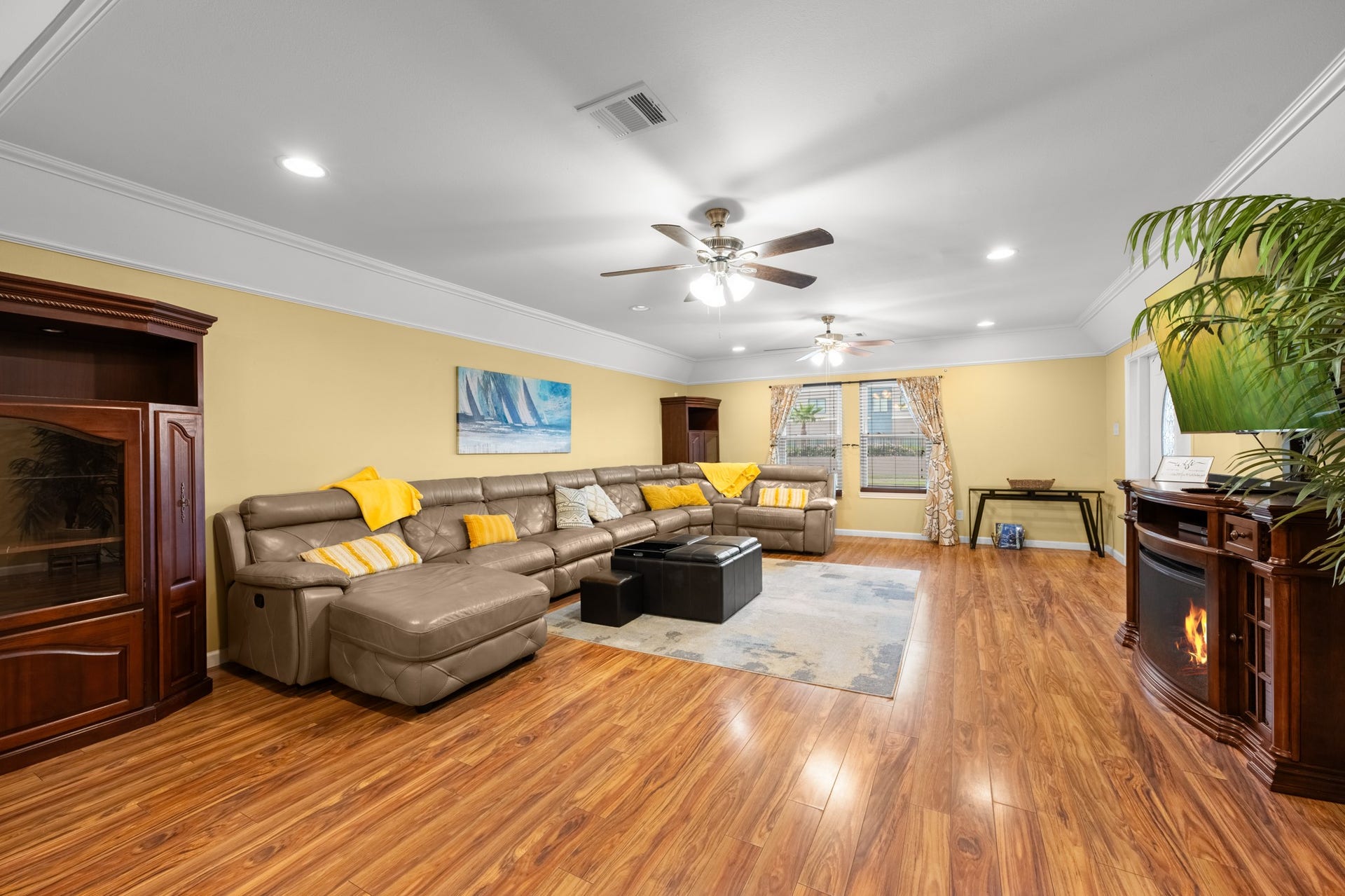 2815 Jack Johnson Boulevard, Galveston, TX 77550 Living Area